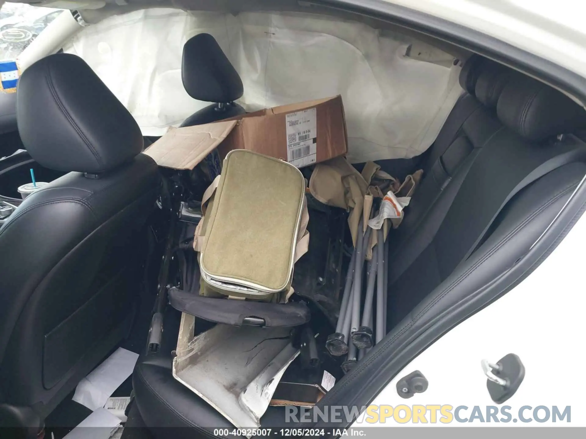 8 Photograph of a damaged car JN1EV7AR4KM550216 INFINITI Q50 2019