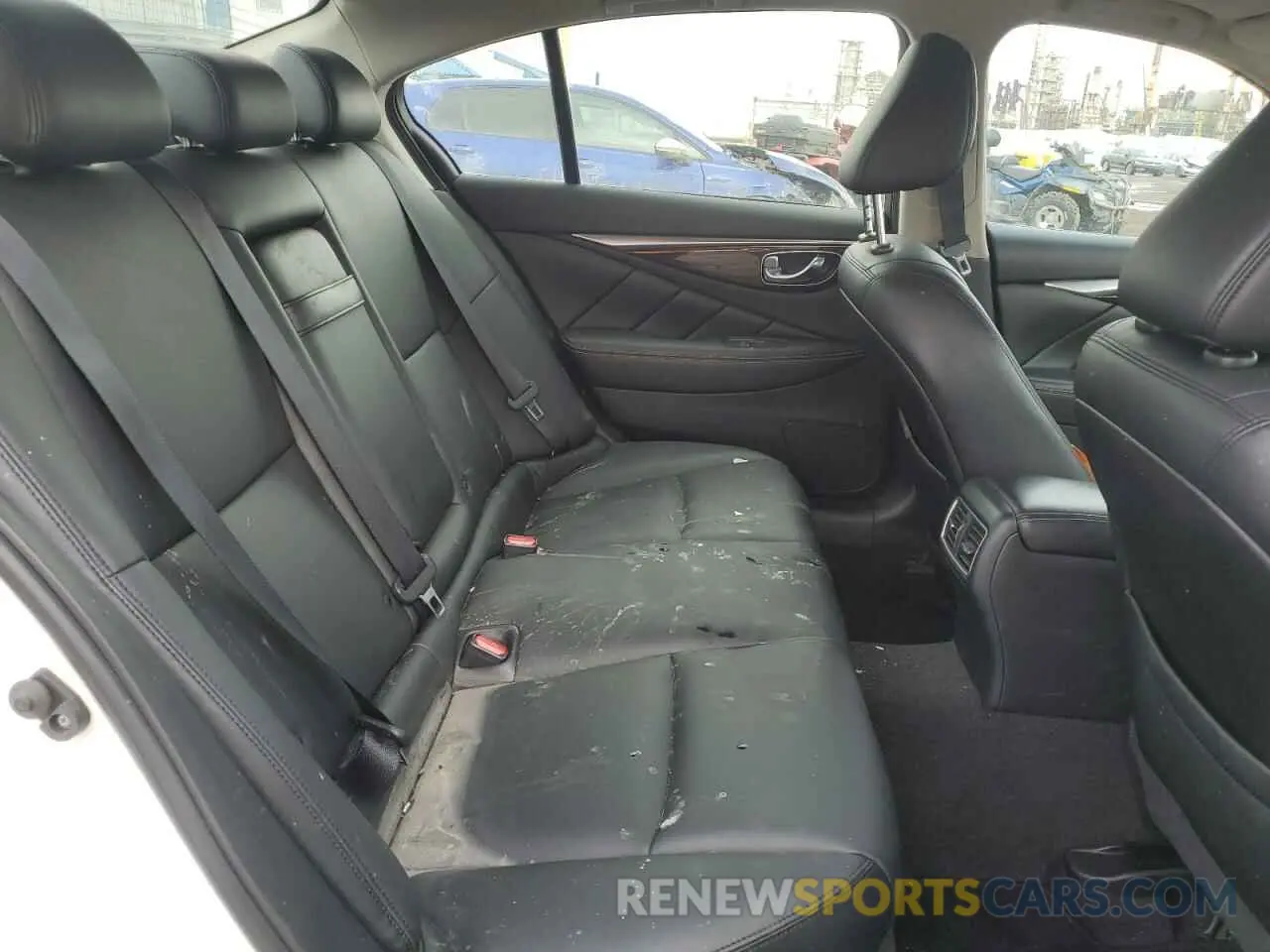 10 Photograph of a damaged car JN1EV7AR4KM553777 INFINITI Q50 2019