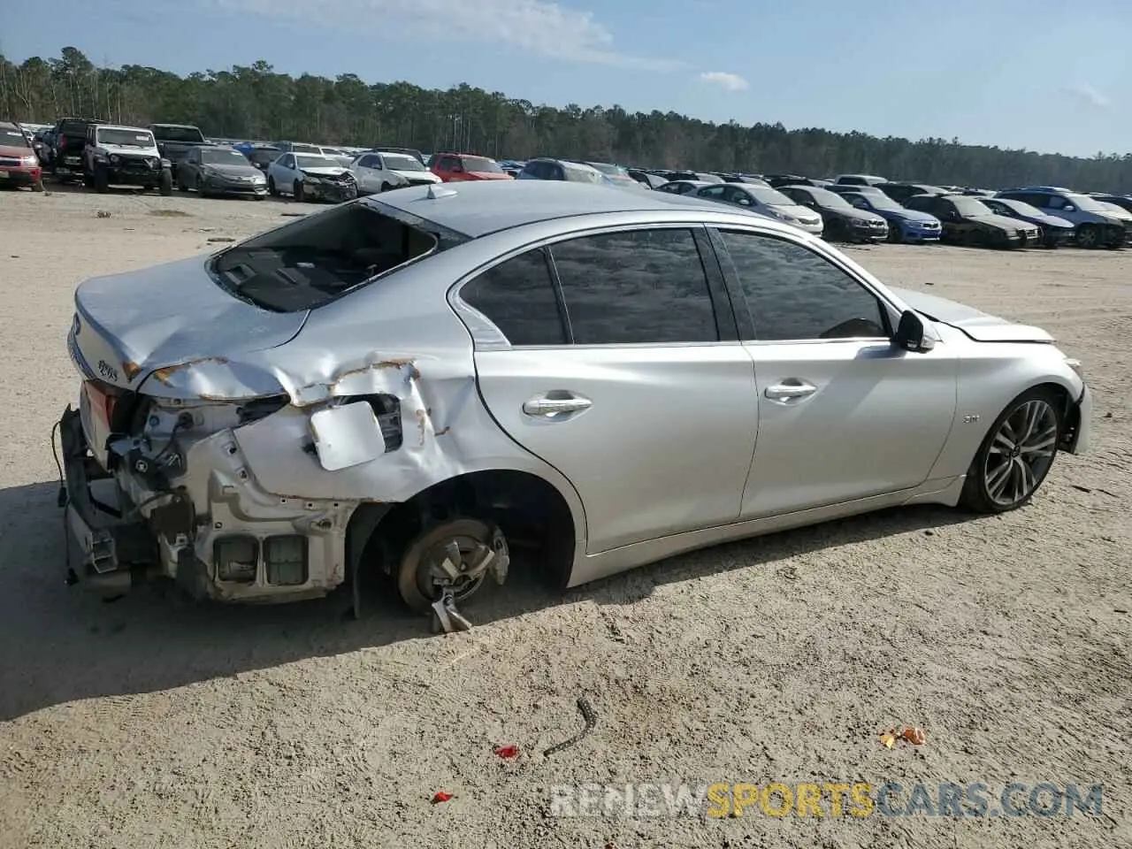 3 Photograph of a damaged car JN1EV7AR4KM555013 INFINITI Q50 2019