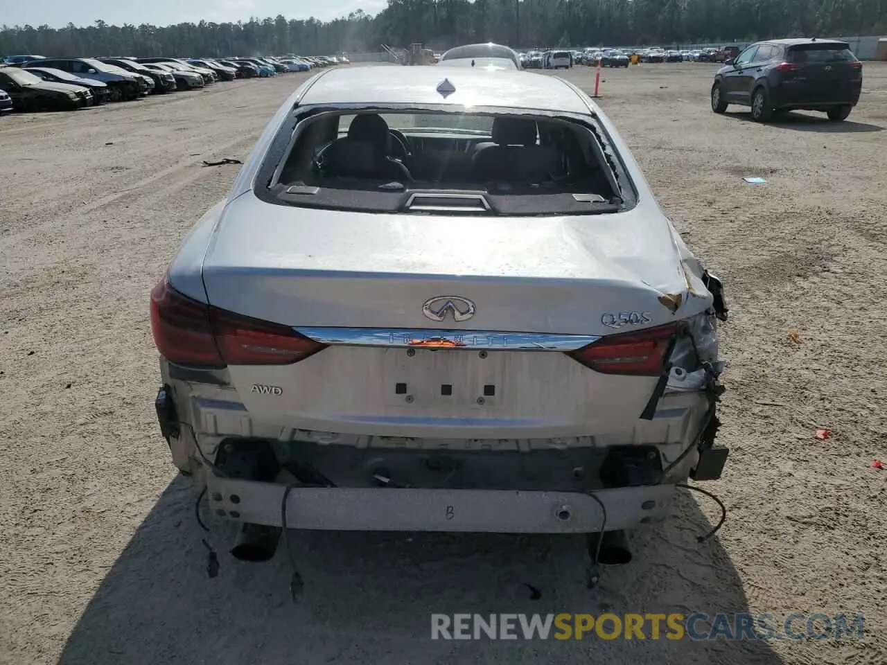 6 Photograph of a damaged car JN1EV7AR4KM555013 INFINITI Q50 2019