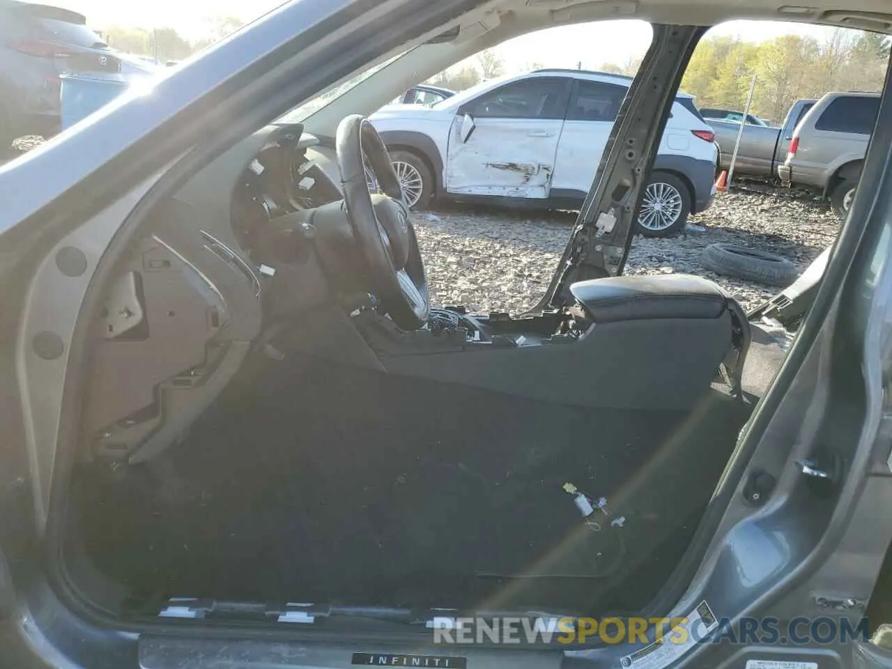 7 Photograph of a damaged car JN1EV7AR4KM556386 INFINITI Q50 2019