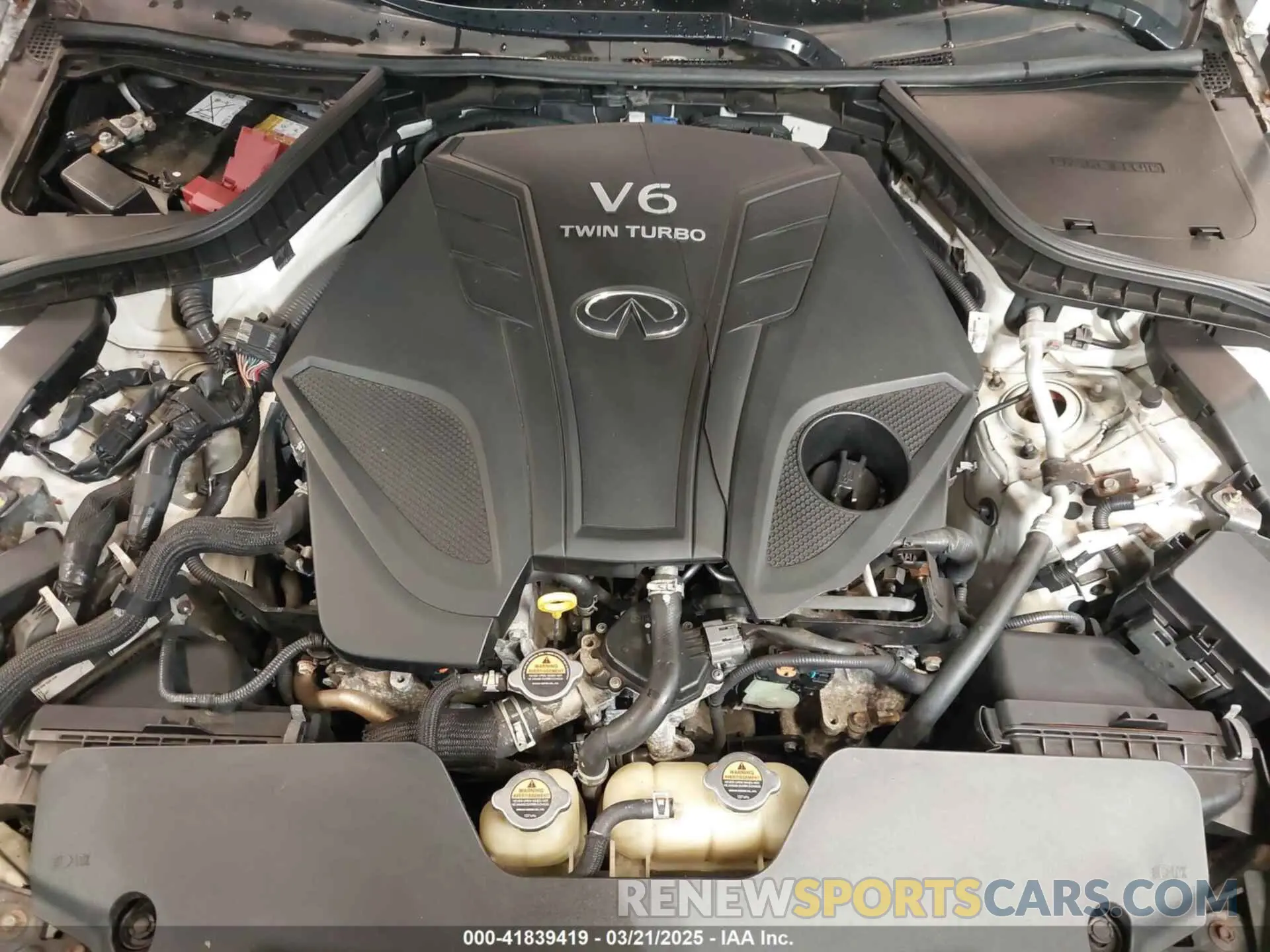 10 Photograph of a damaged car JN1EV7AR5KM550273 INFINITI Q50 2019
