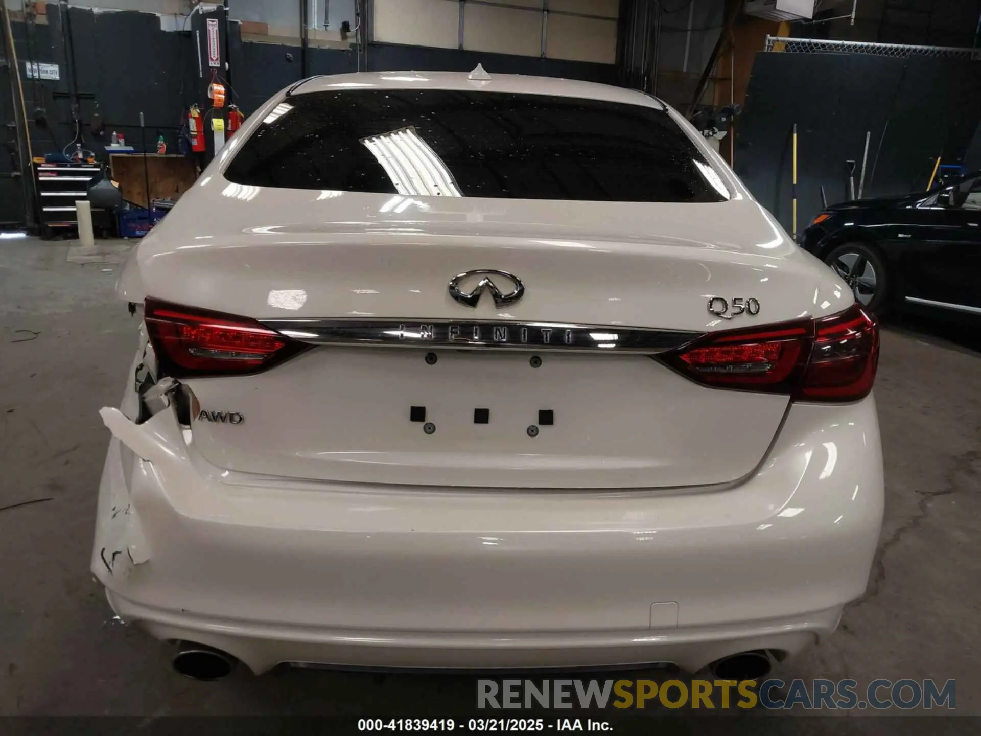 16 Photograph of a damaged car JN1EV7AR5KM550273 INFINITI Q50 2019