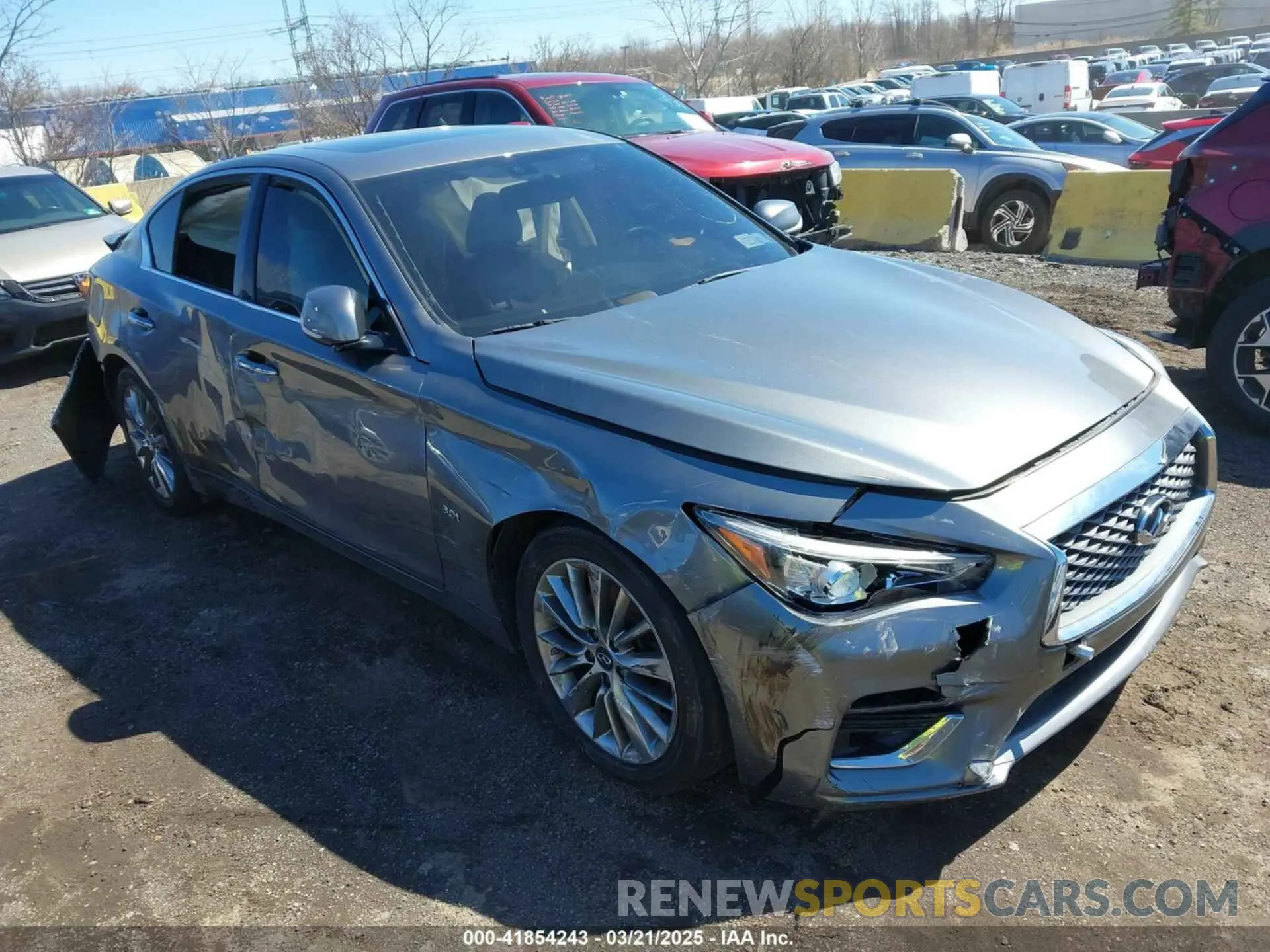 1 Photograph of a damaged car JN1EV7AR5KM552377 INFINITI Q50 2019