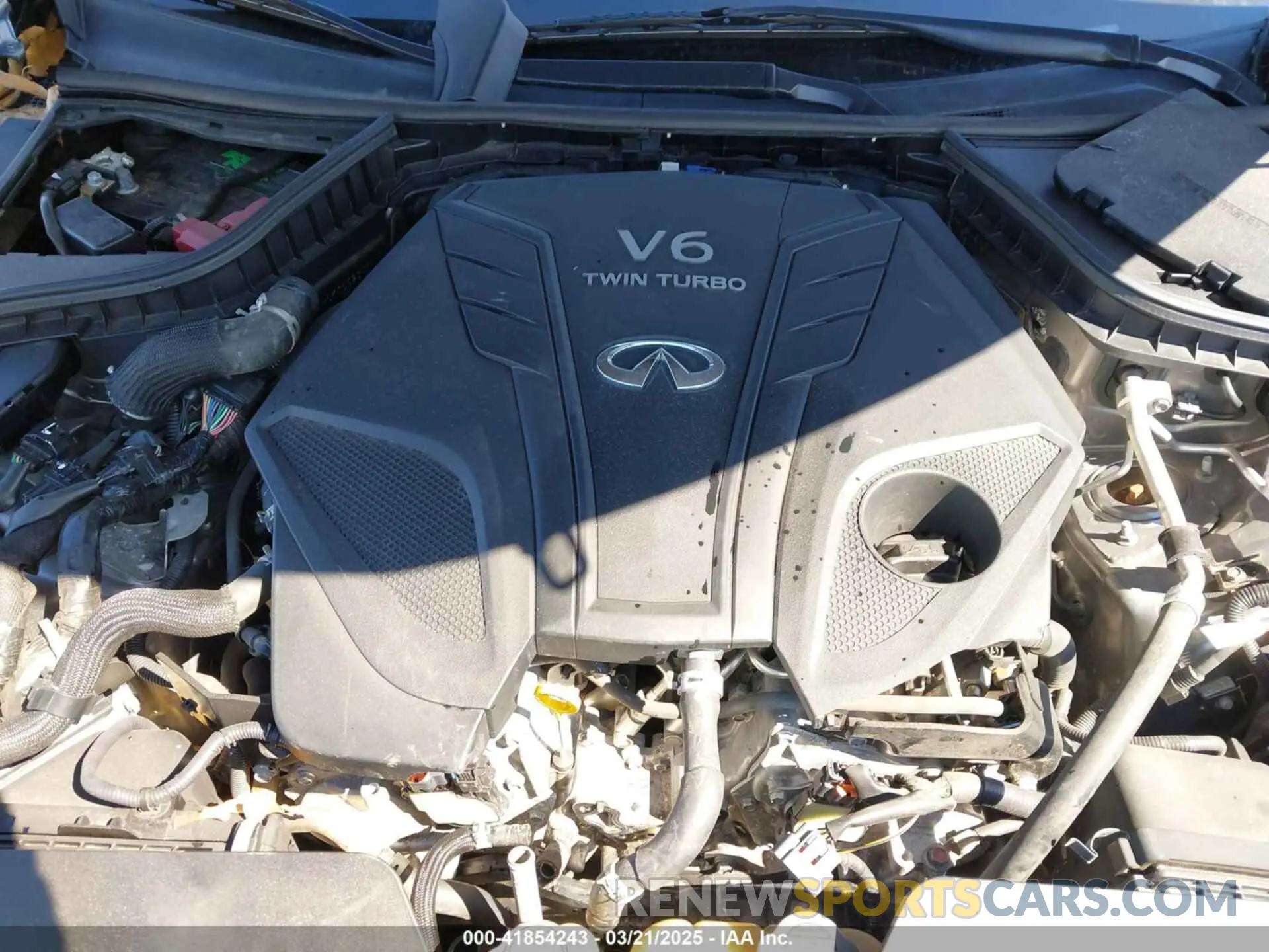 10 Photograph of a damaged car JN1EV7AR5KM552377 INFINITI Q50 2019