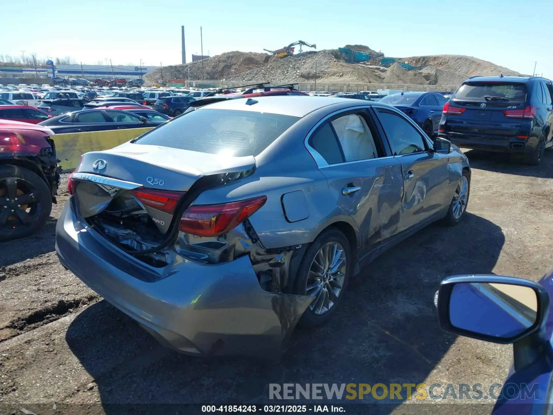 4 Photograph of a damaged car JN1EV7AR5KM552377 INFINITI Q50 2019
