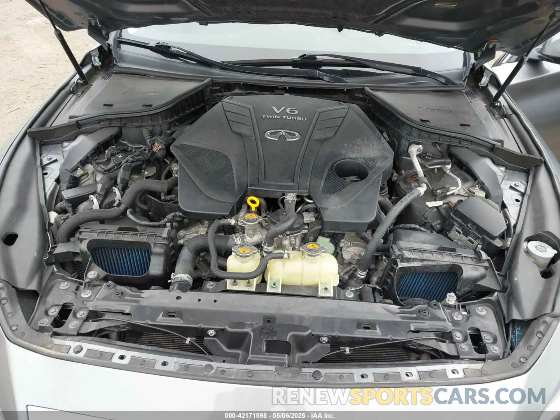 10 Photograph of a damaged car JN1EV7AR6KM550265 INFINITI Q50 2019