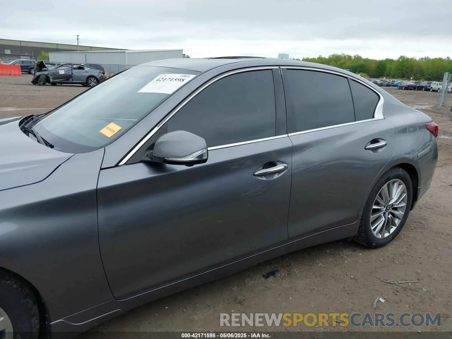 14 Photograph of a damaged car JN1EV7AR6KM550265 INFINITI Q50 2019