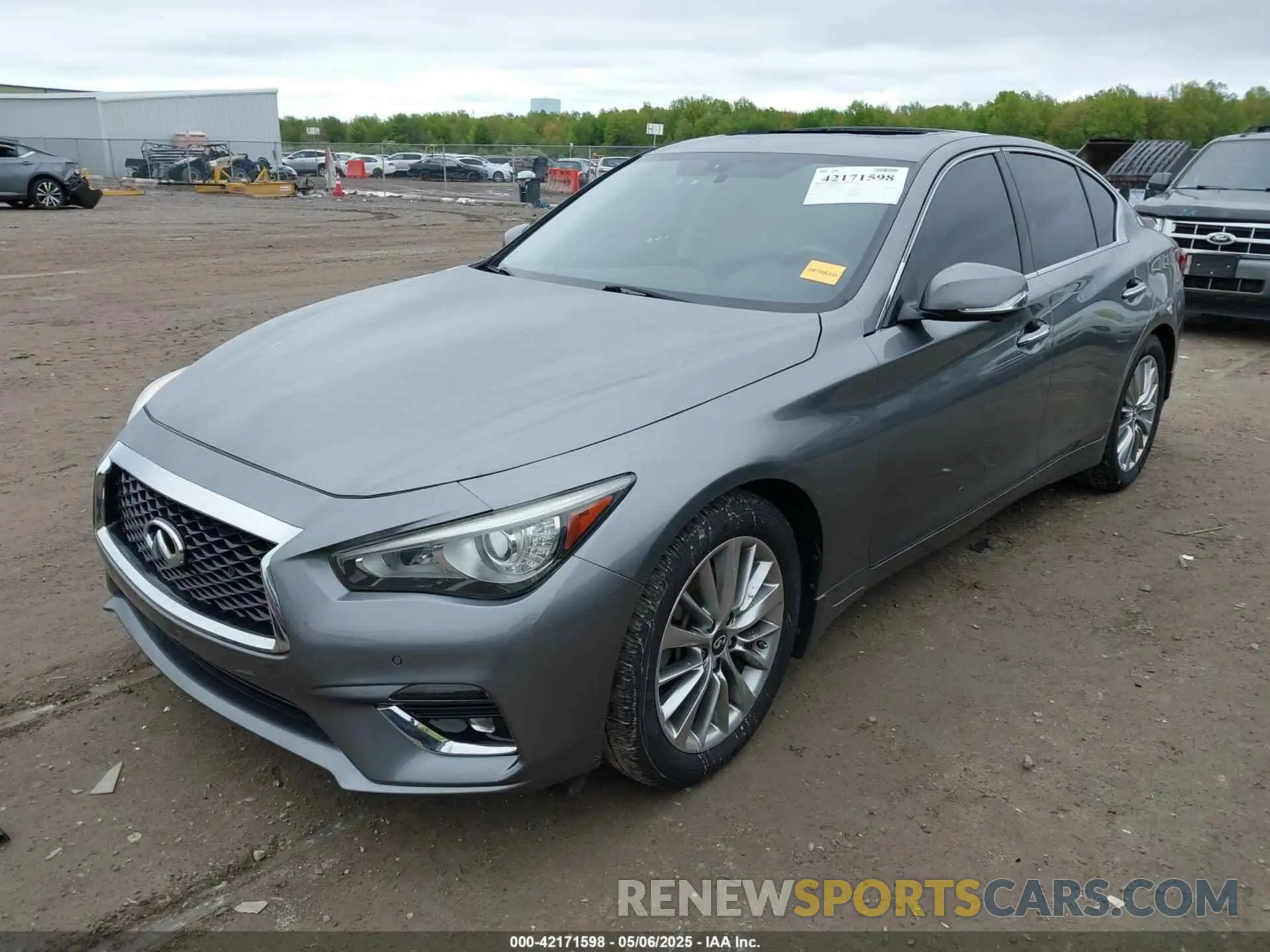 2 Photograph of a damaged car JN1EV7AR6KM550265 INFINITI Q50 2019