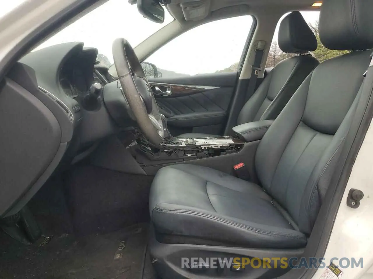 7 Photograph of a damaged car JN1EV7AR6KM552260 INFINITI Q50 2019