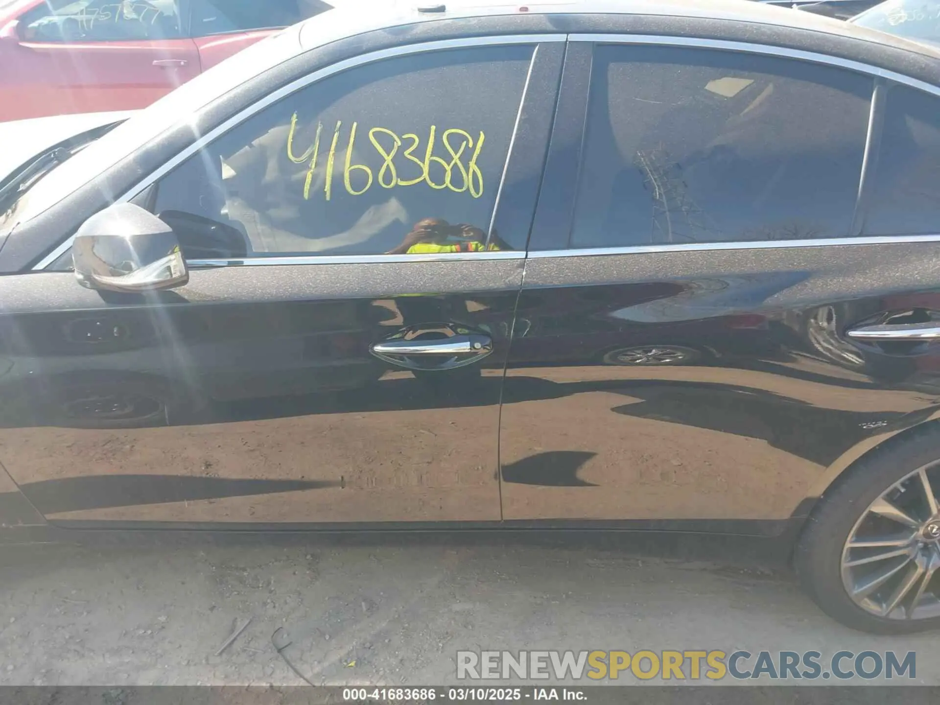 14 Photograph of a damaged car JN1EV7AR6KM591124 INFINITI Q50 2019