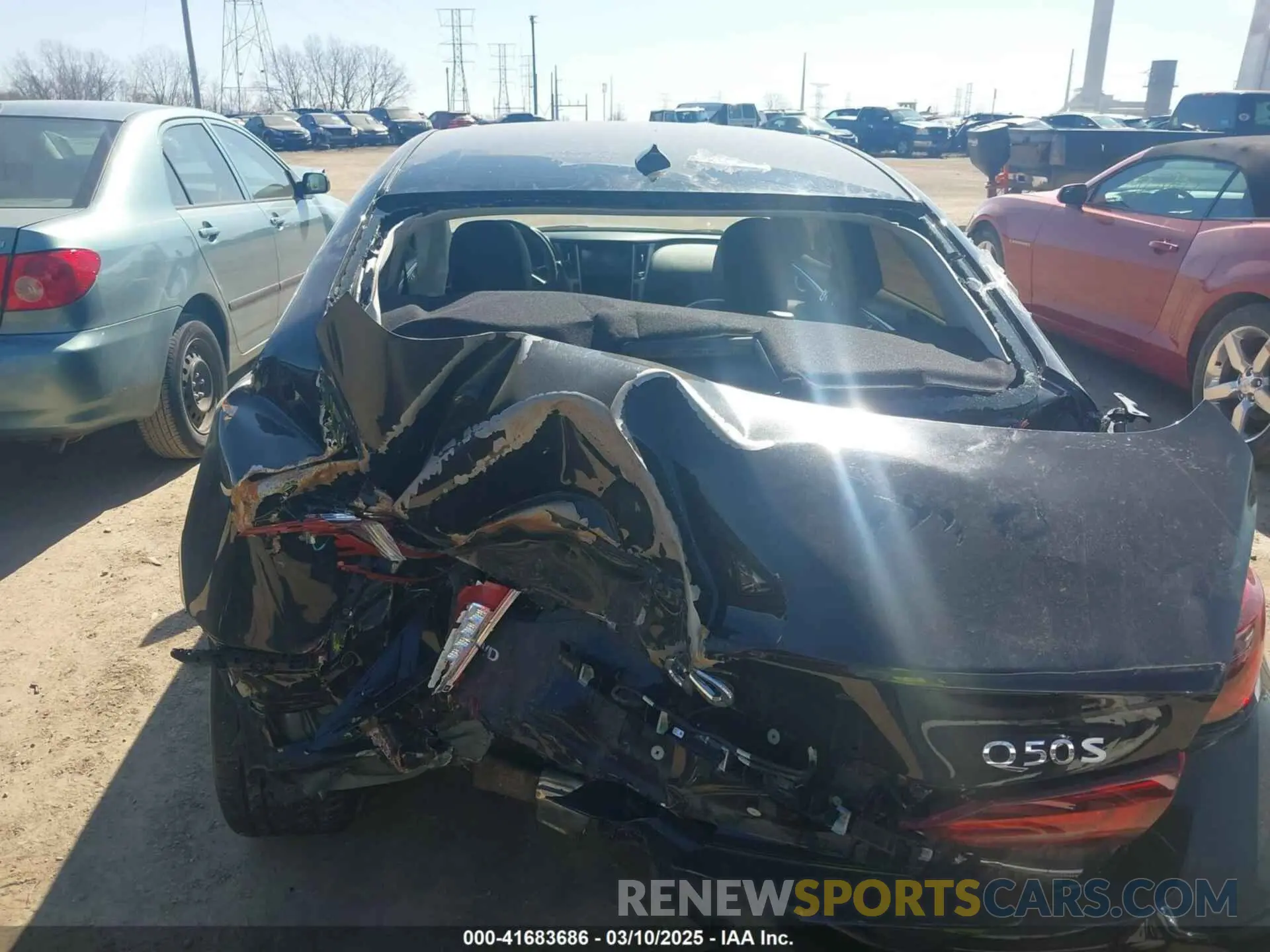 16 Photograph of a damaged car JN1EV7AR6KM591124 INFINITI Q50 2019
