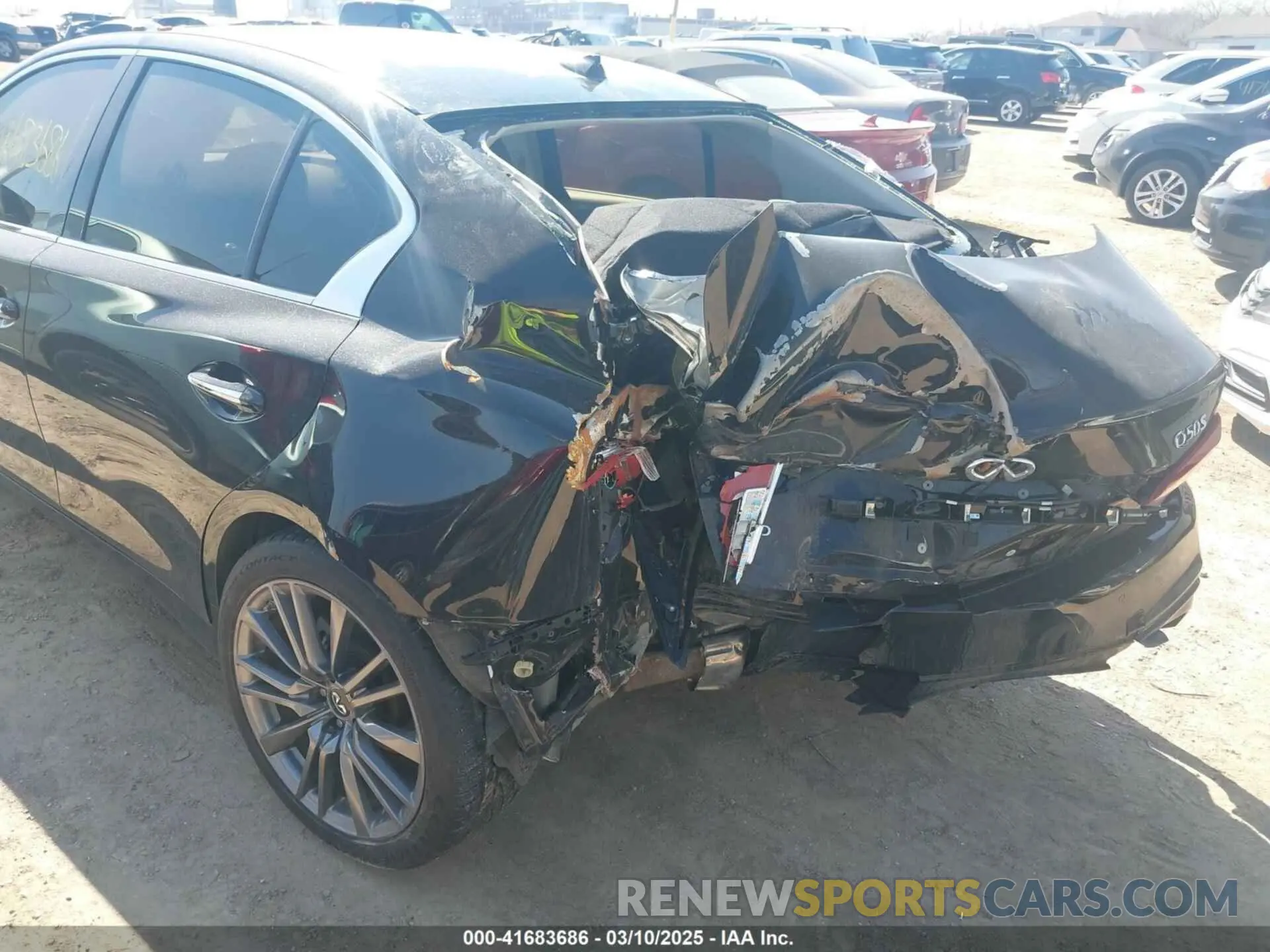 17 Photograph of a damaged car JN1EV7AR6KM591124 INFINITI Q50 2019