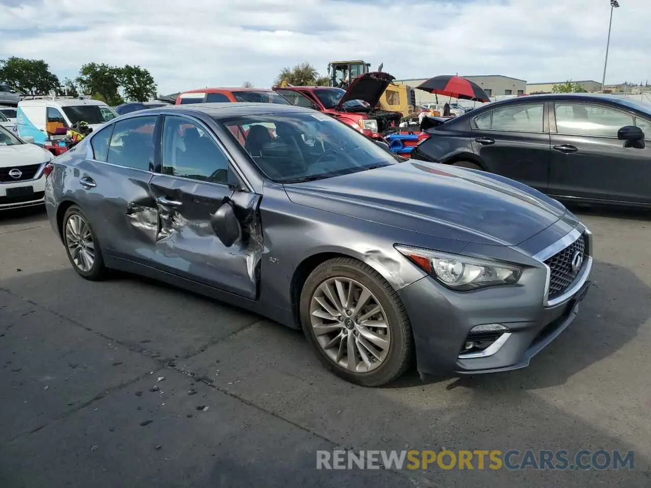 4 Photograph of a damaged car JN1EV7AR7KM557533 INFINITI Q50 2019