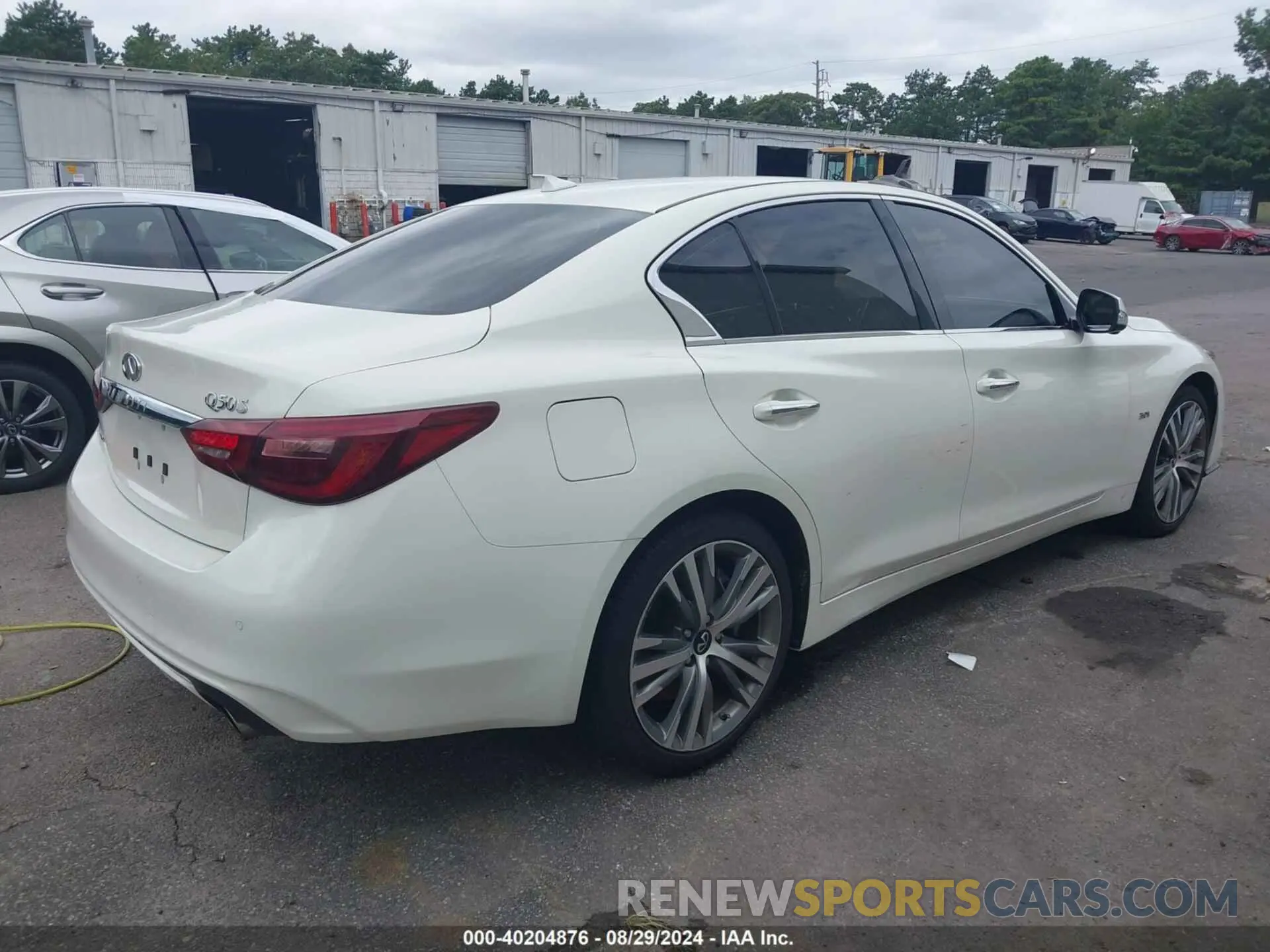 4 Photograph of a damaged car JN1EV7AR7KM590502 INFINITI Q50 2019