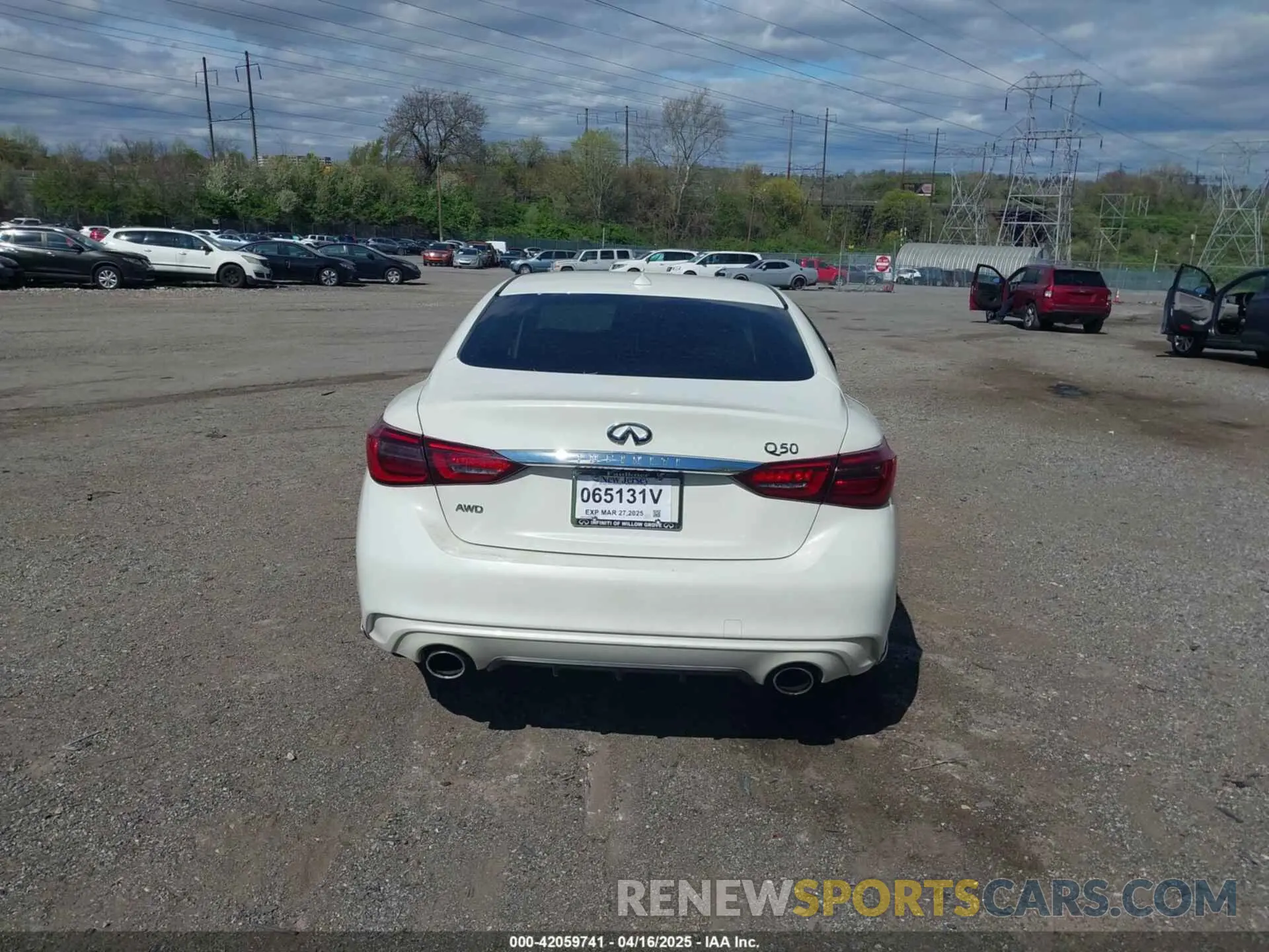16 Photograph of a damaged car JN1EV7AR8KM554690 INFINITI Q50 2019