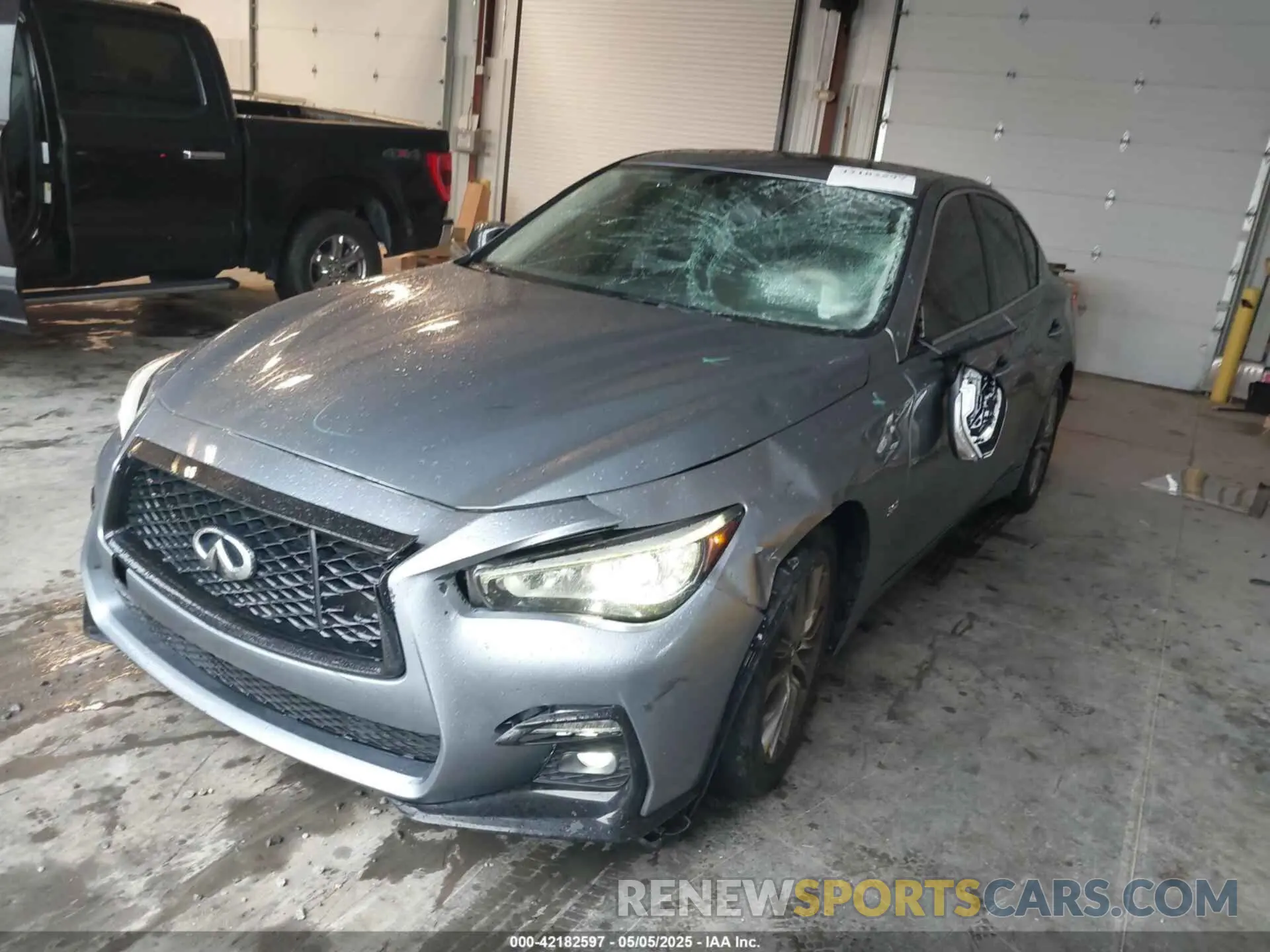 2 Photograph of a damaged car JN1EV7AR8KM555175 INFINITI Q50 2019