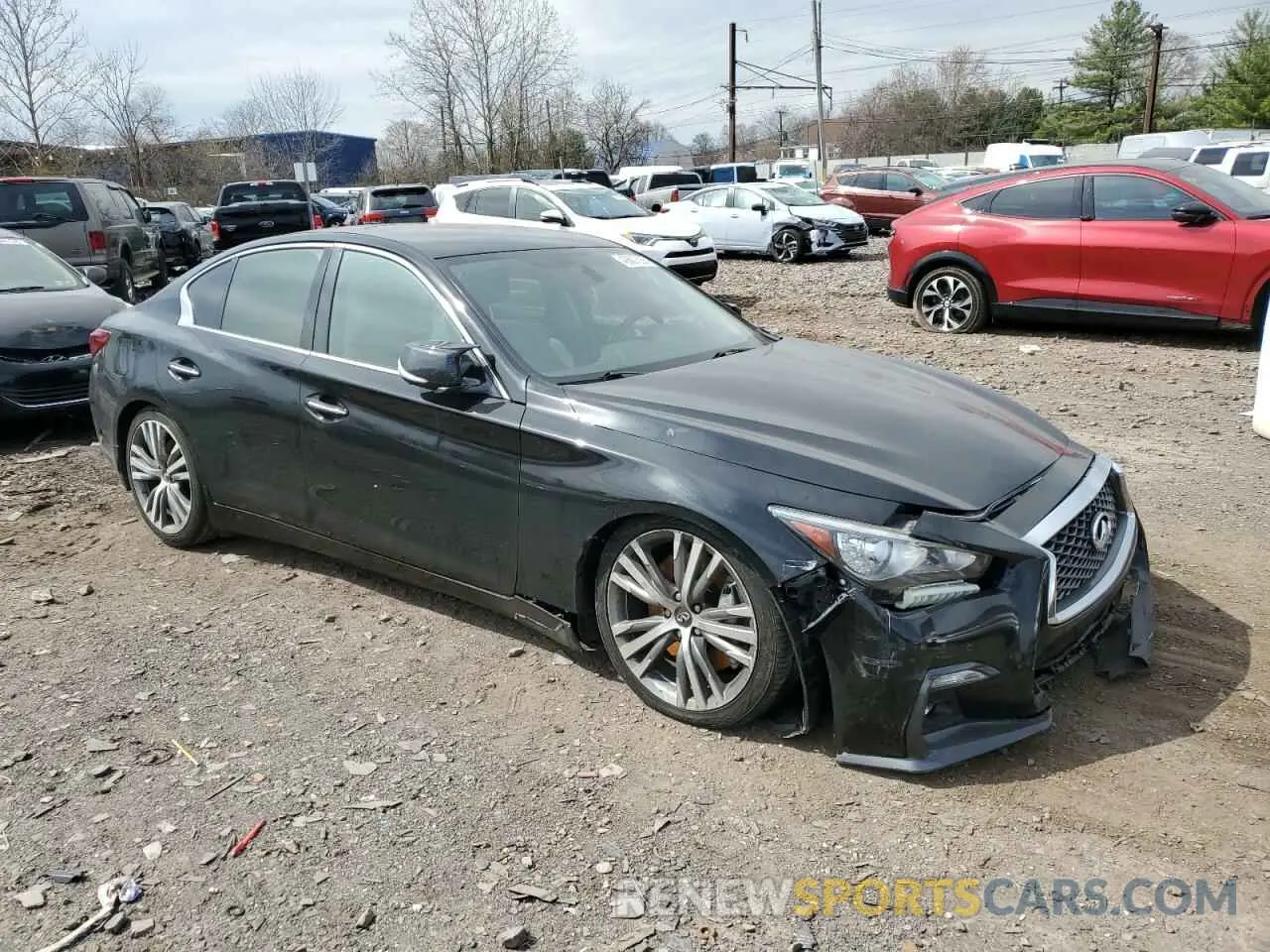 4 Photograph of a damaged car JN1EV7AR9KM555427 INFINITI Q50 2019