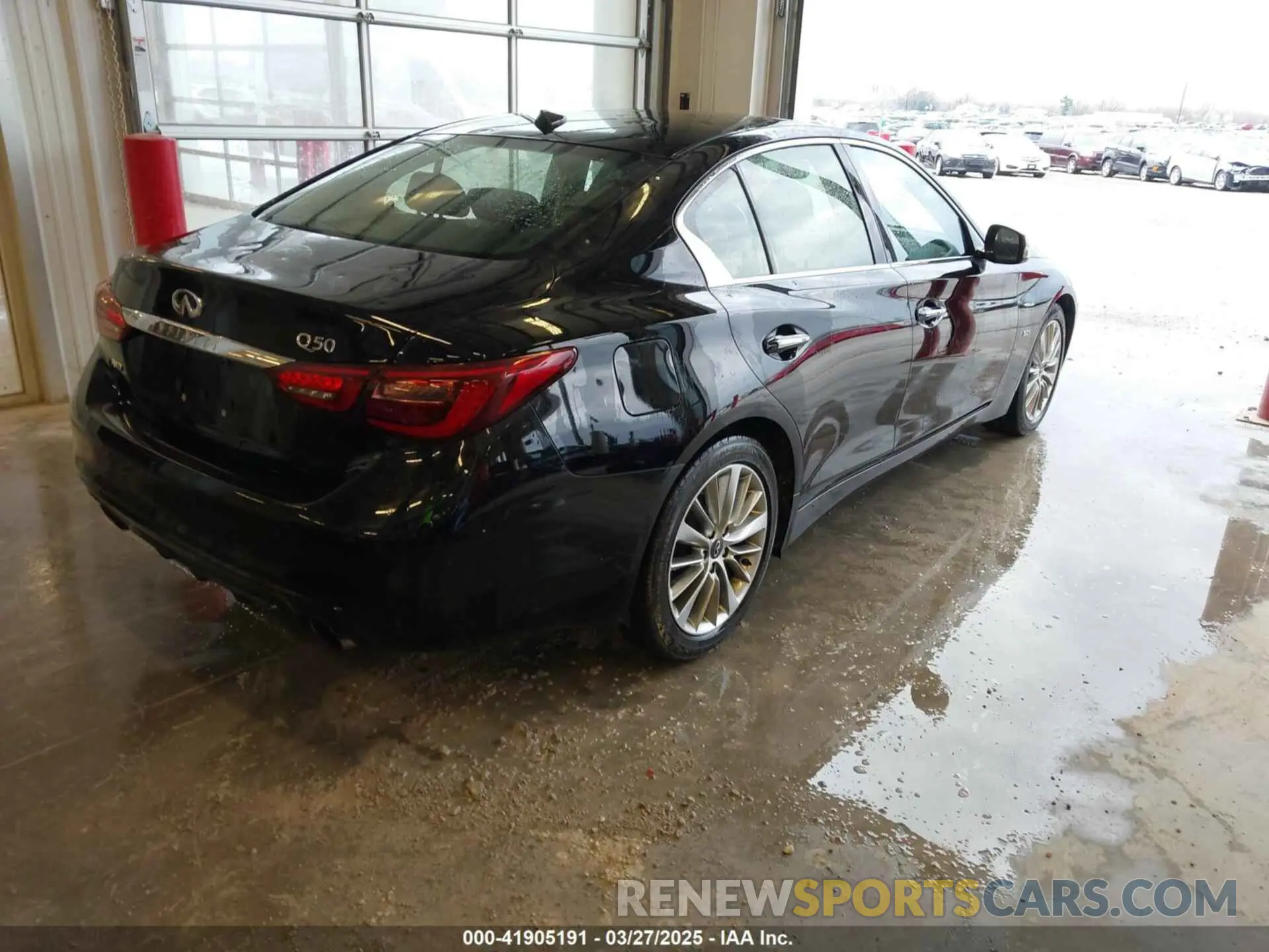 4 Photograph of a damaged car JN1EV7AR9KM559543 INFINITI Q50 2019