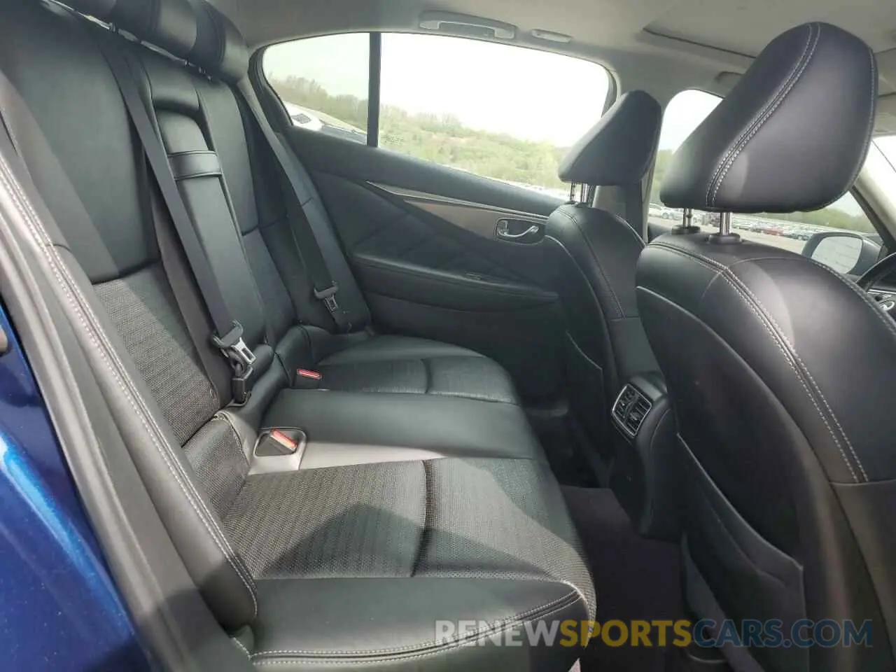 10 Photograph of a damaged car JN1EV7AR9KM591554 INFINITI Q50 2019