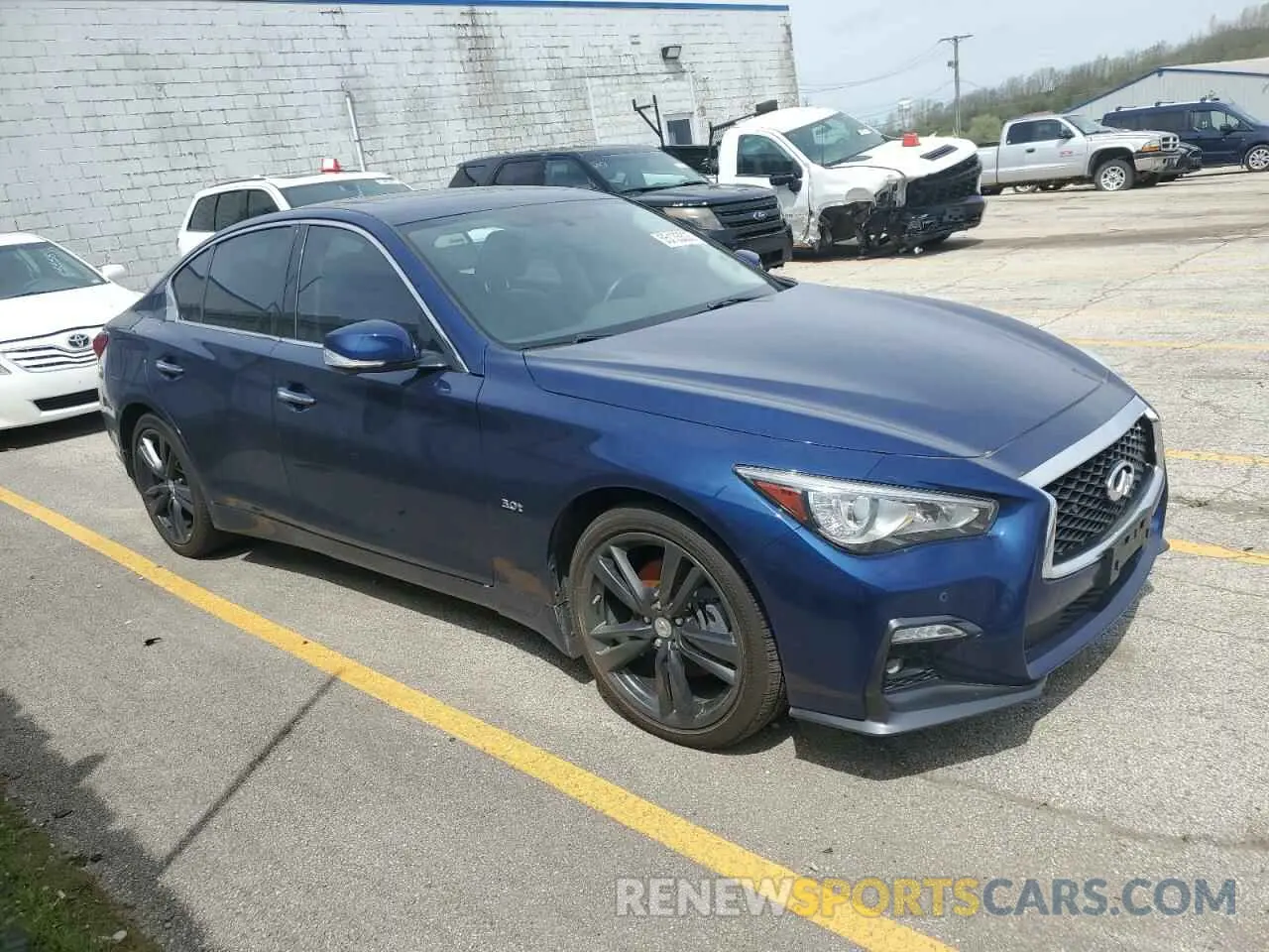 4 Photograph of a damaged car JN1EV7AR9KM591554 INFINITI Q50 2019