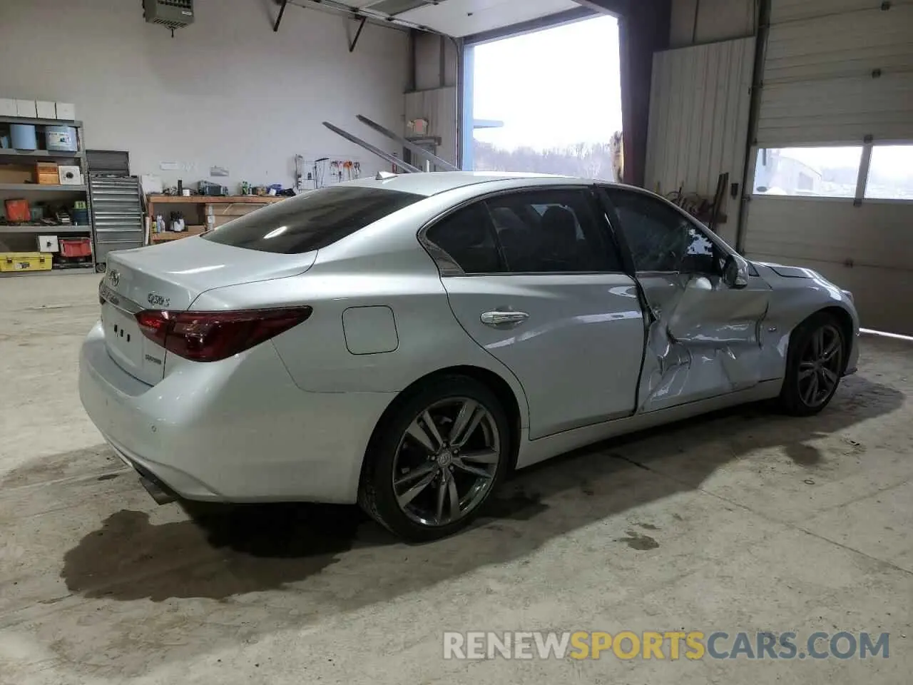 3 Photograph of a damaged car JN1EV7AR9KM591652 INFINITI Q50 2019