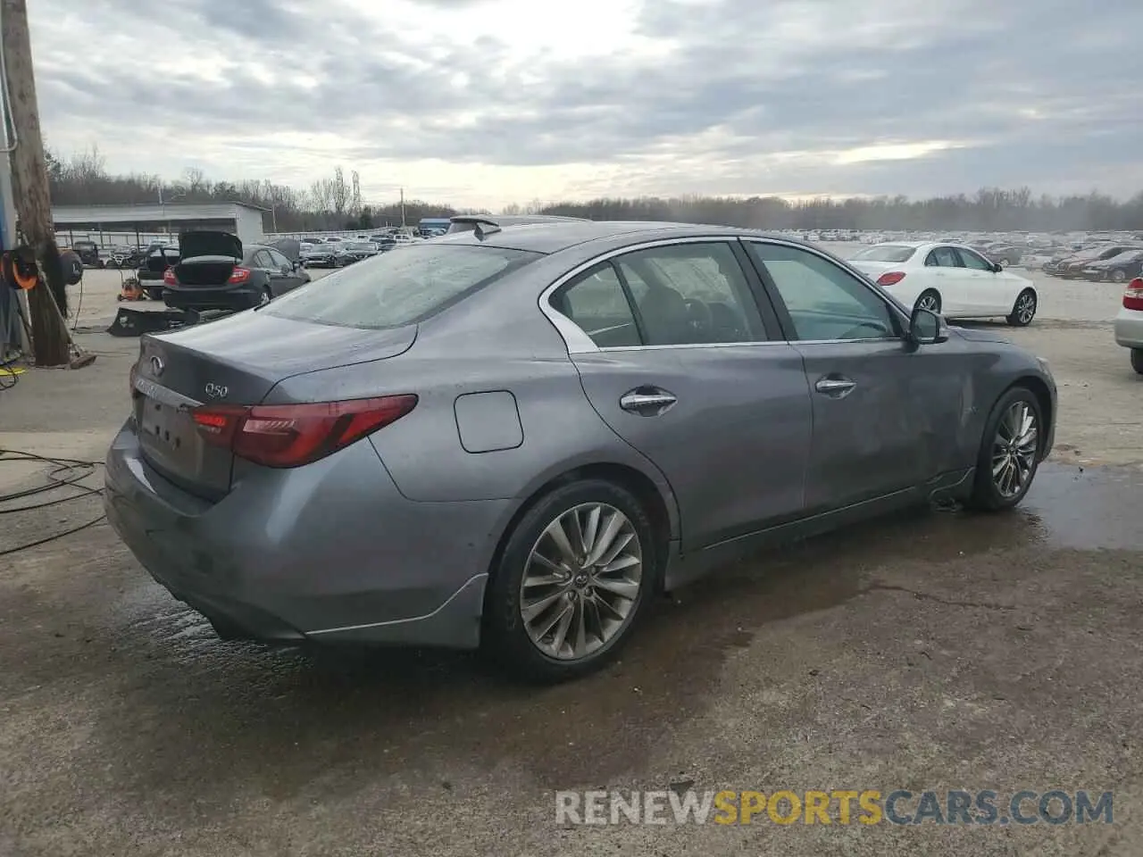 3 Photograph of a damaged car JN1EV7ARXKM552889 INFINITI Q50 2019