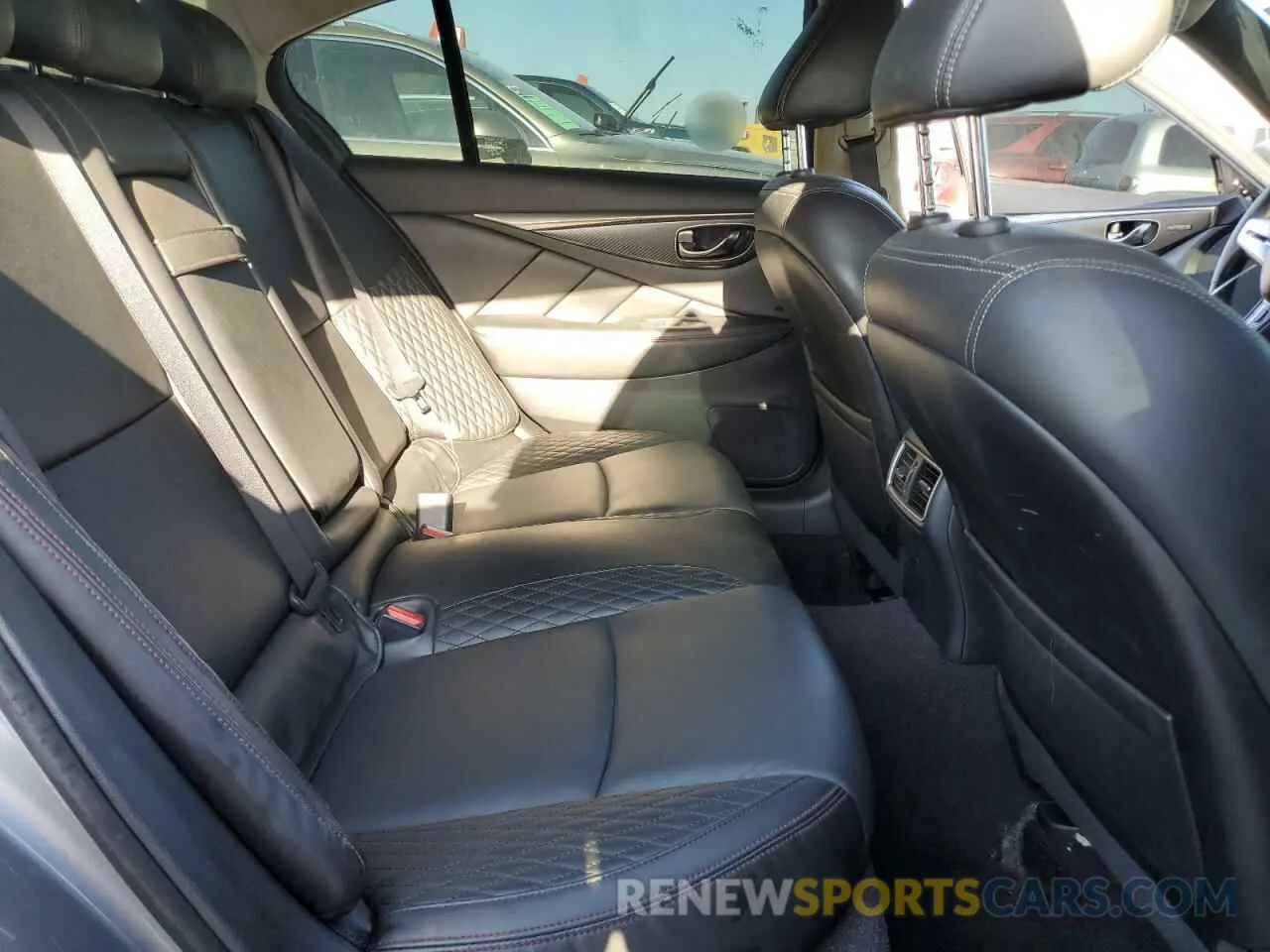 10 Photograph of a damaged car JN1EV7ARXKM555808 INFINITI Q50 2019