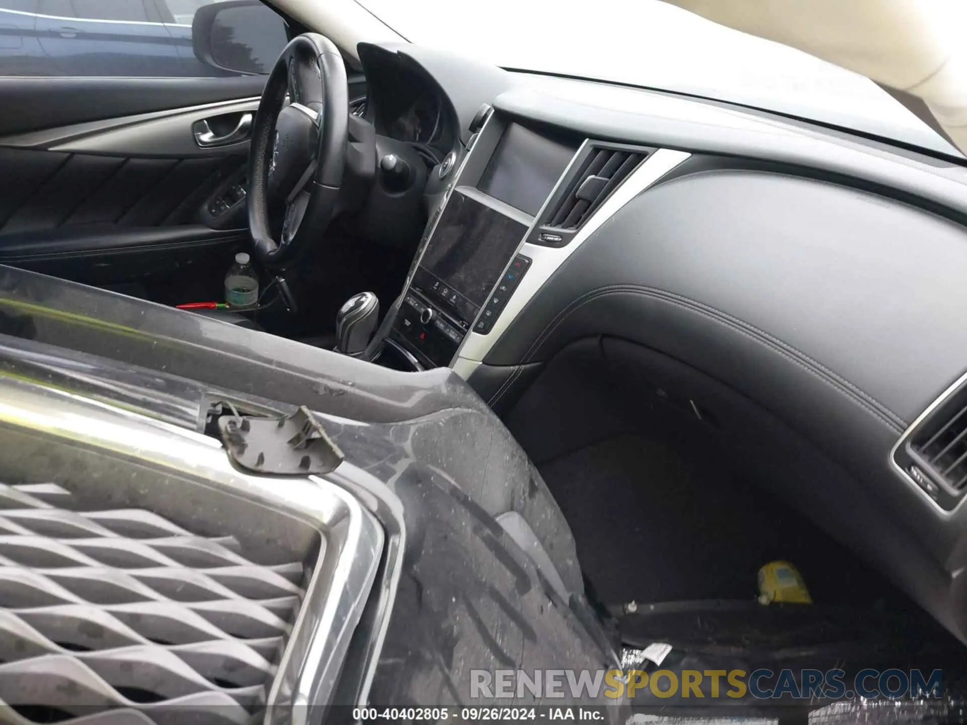 5 Photograph of a damaged car JN1EV7ARXKM593801 INFINITI Q50 2019