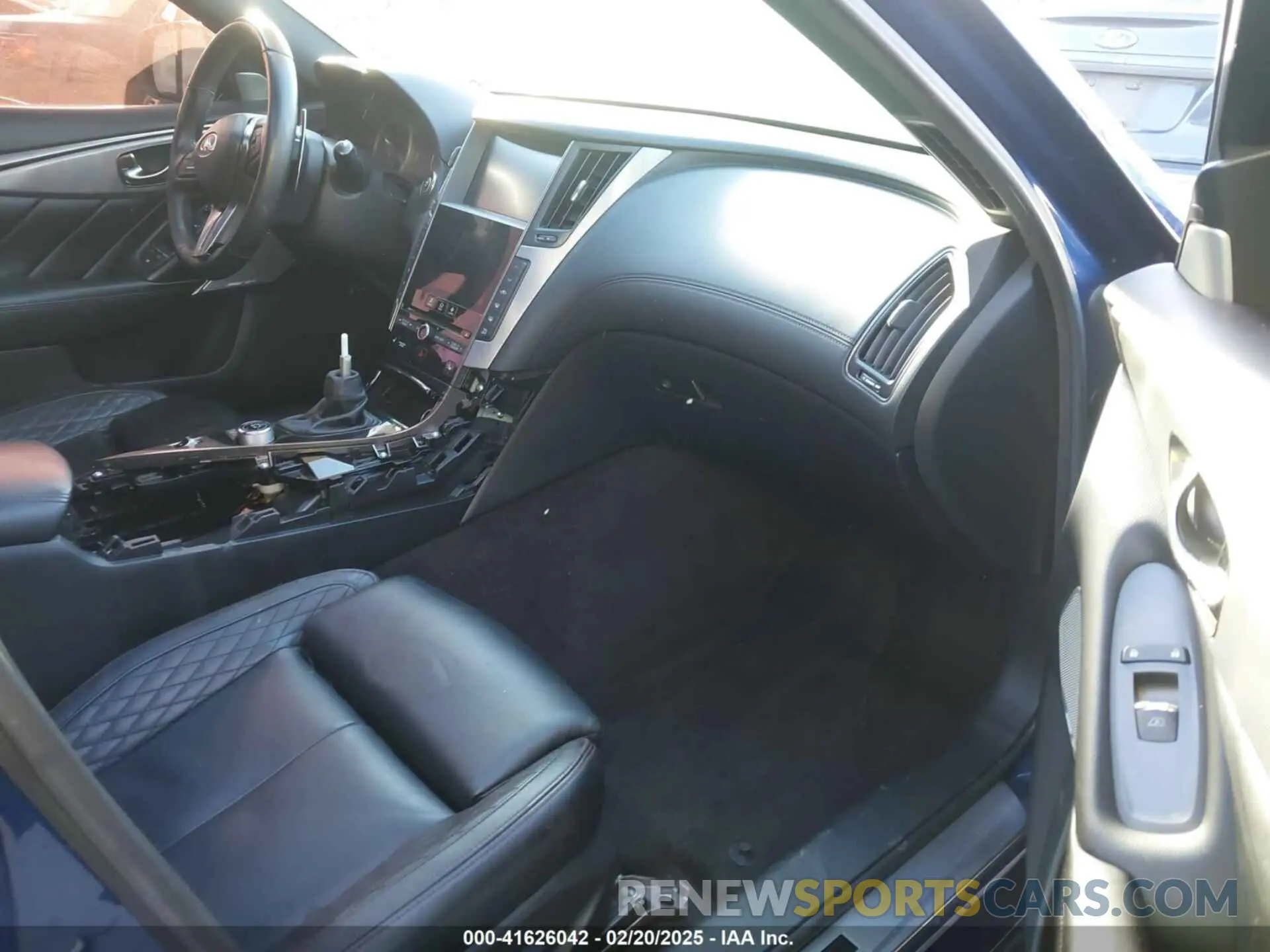5 Photograph of a damaged car JN1FV7AP4KM760186 INFINITI Q50 2019