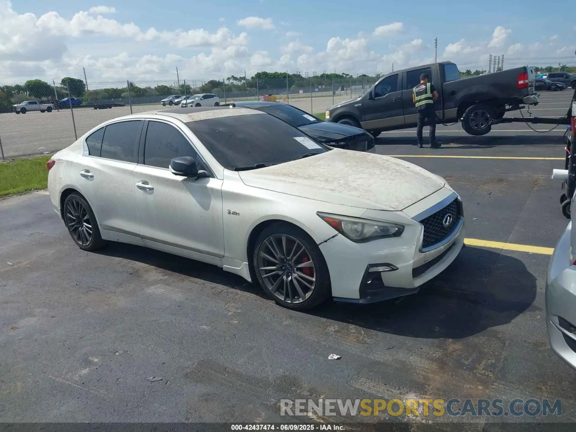1 Photograph of a damaged car JN1FV7AP4KM760365 INFINITI Q50 2019