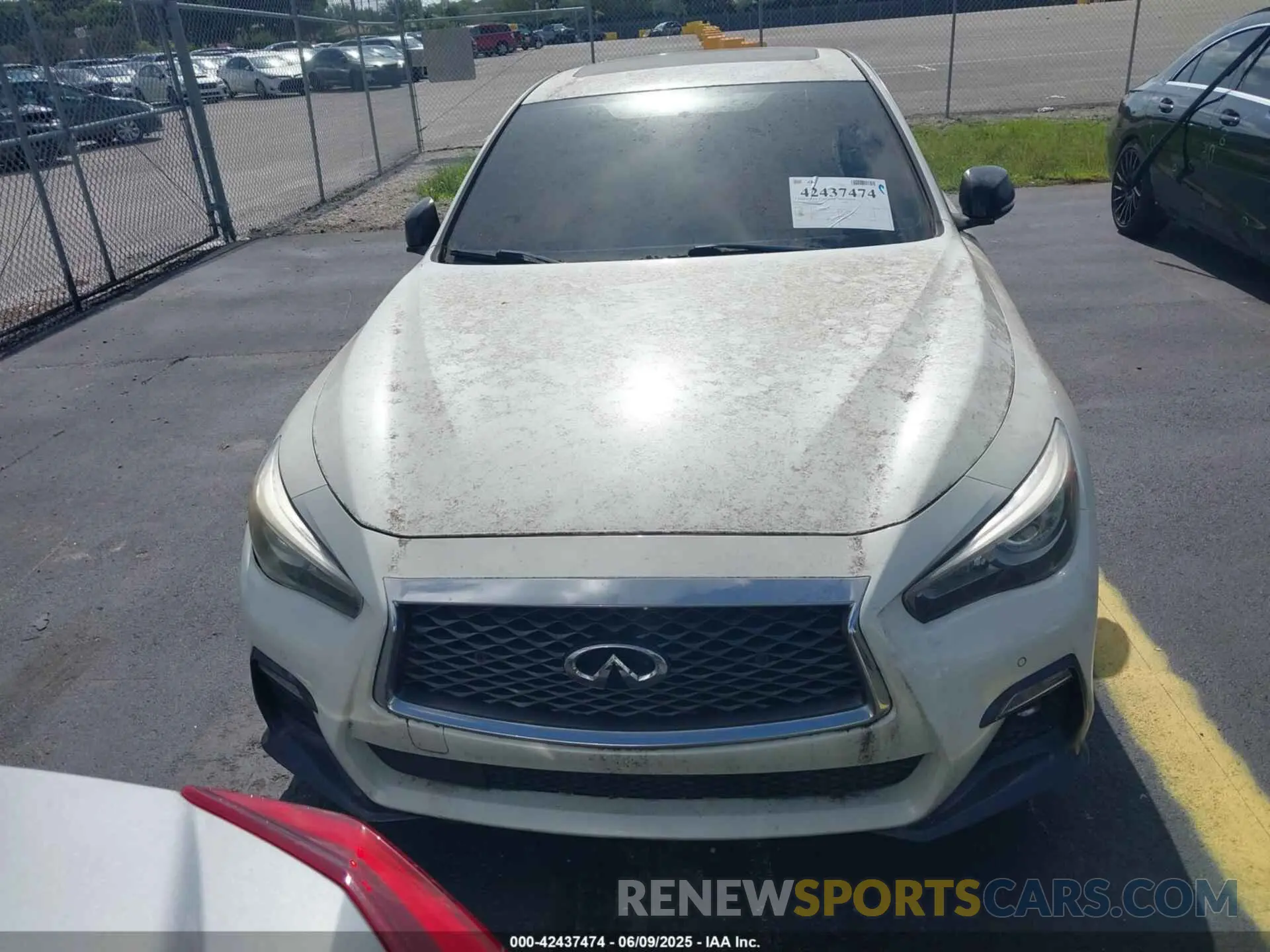 11 Photograph of a damaged car JN1FV7AP4KM760365 INFINITI Q50 2019