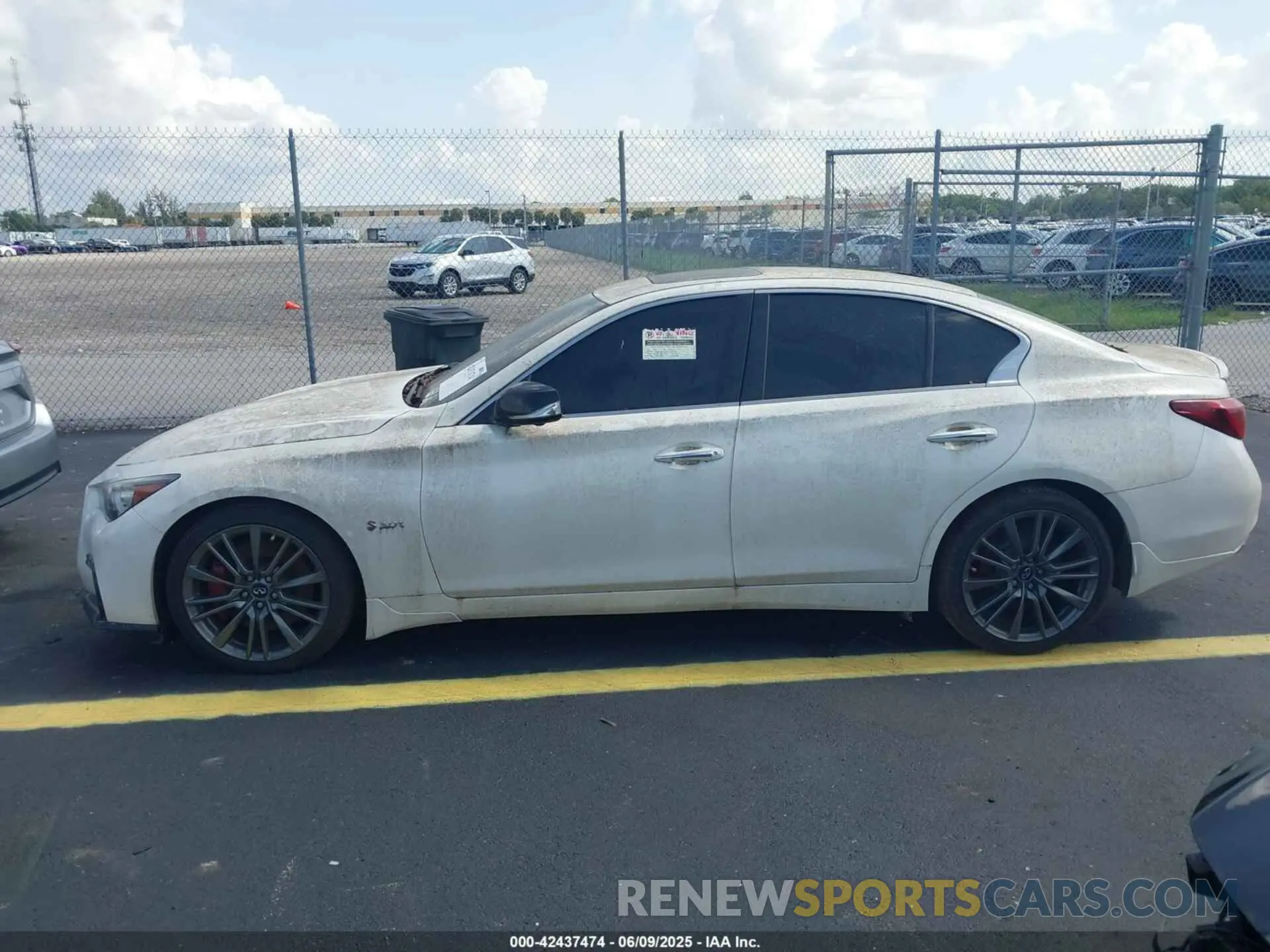 13 Photograph of a damaged car JN1FV7AP4KM760365 INFINITI Q50 2019