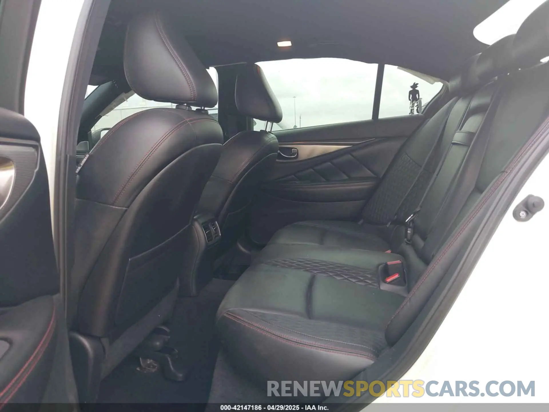 8 Photograph of a damaged car JN1FV7AP8KM760644 INFINITI Q50 2019