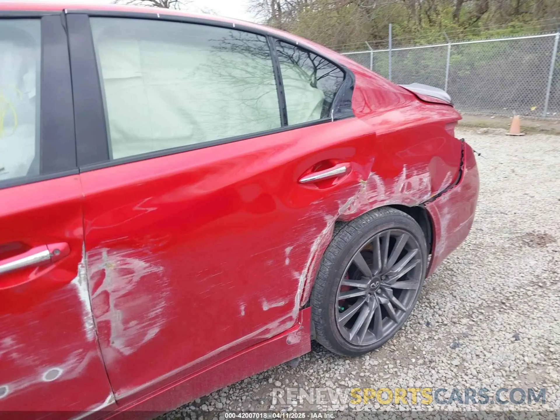 17 Photograph of a damaged car JN1FV7AR2KM800086 INFINITI Q50 2019