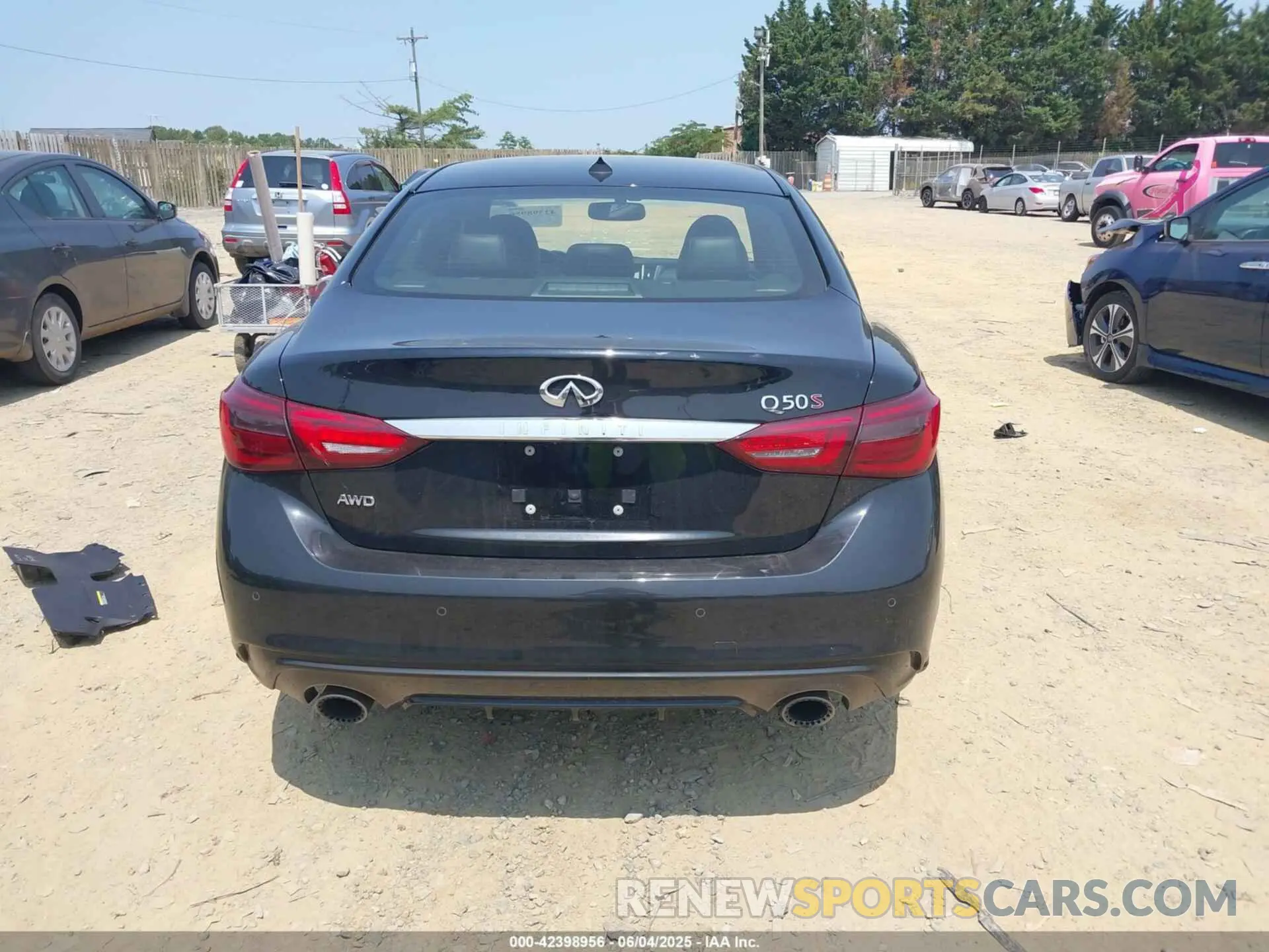 17 Photograph of a damaged car JN1FV7AR3KM800579 INFINITI Q50 2019