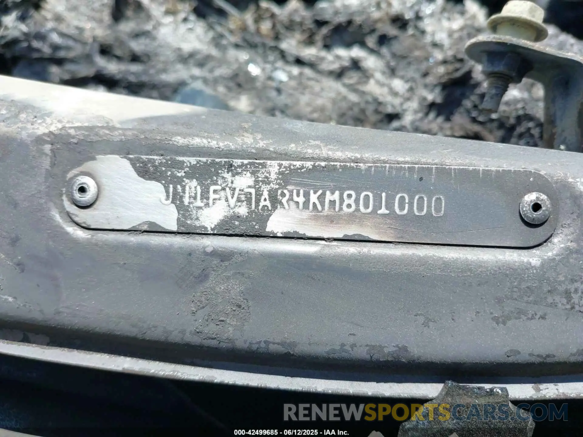 9 Photograph of a damaged car JN1FV7AR4KM801000 INFINITI Q50 2019