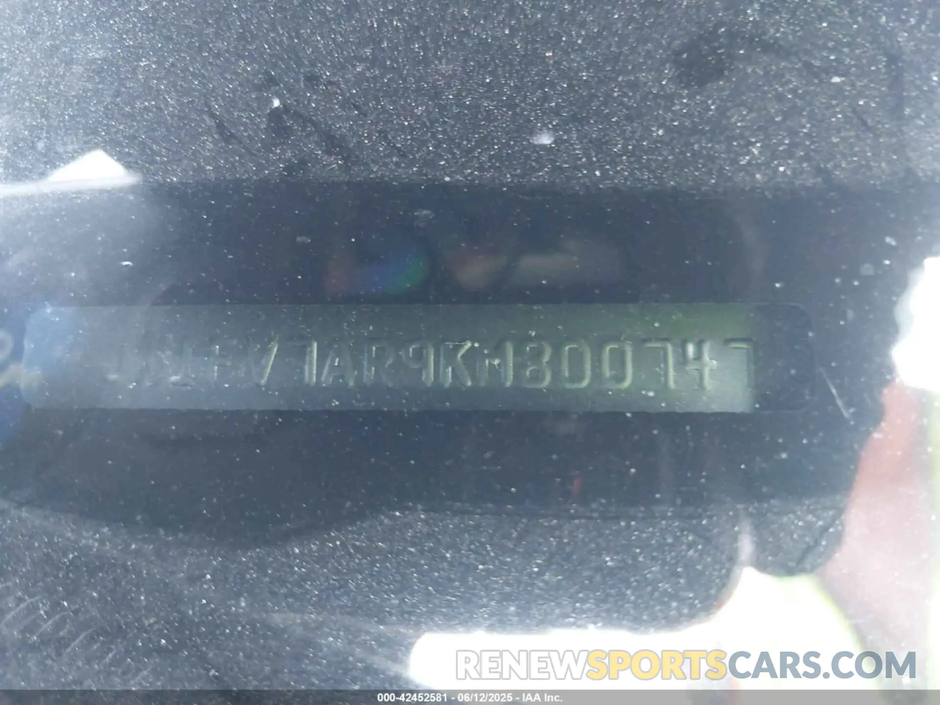 17 Photograph of a damaged car JN1FV7AR9KM800747 INFINITI Q50 2019