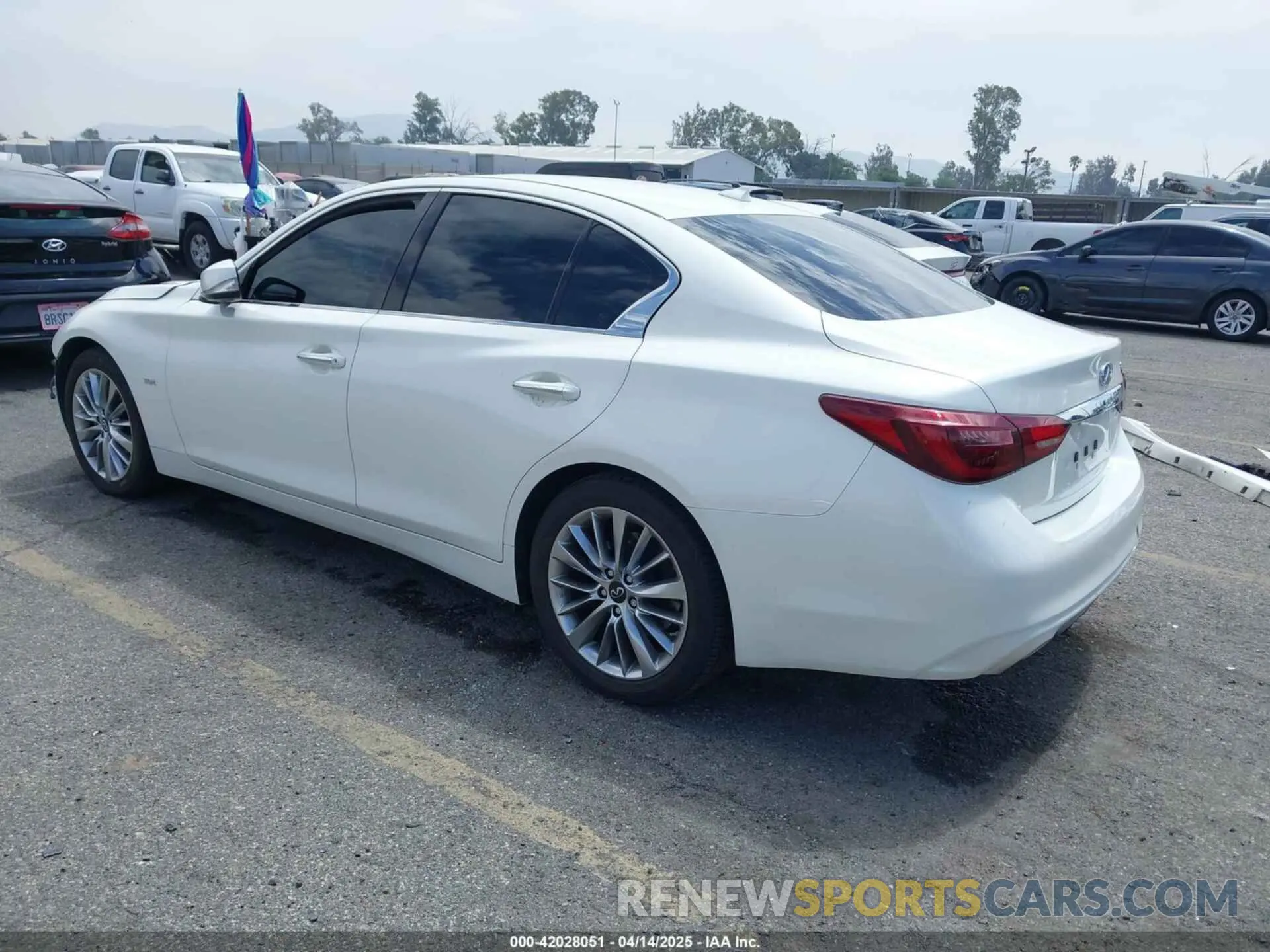 3 Photograph of a damaged car JN1EV7AP0LM203773 INFINITI Q50 2020