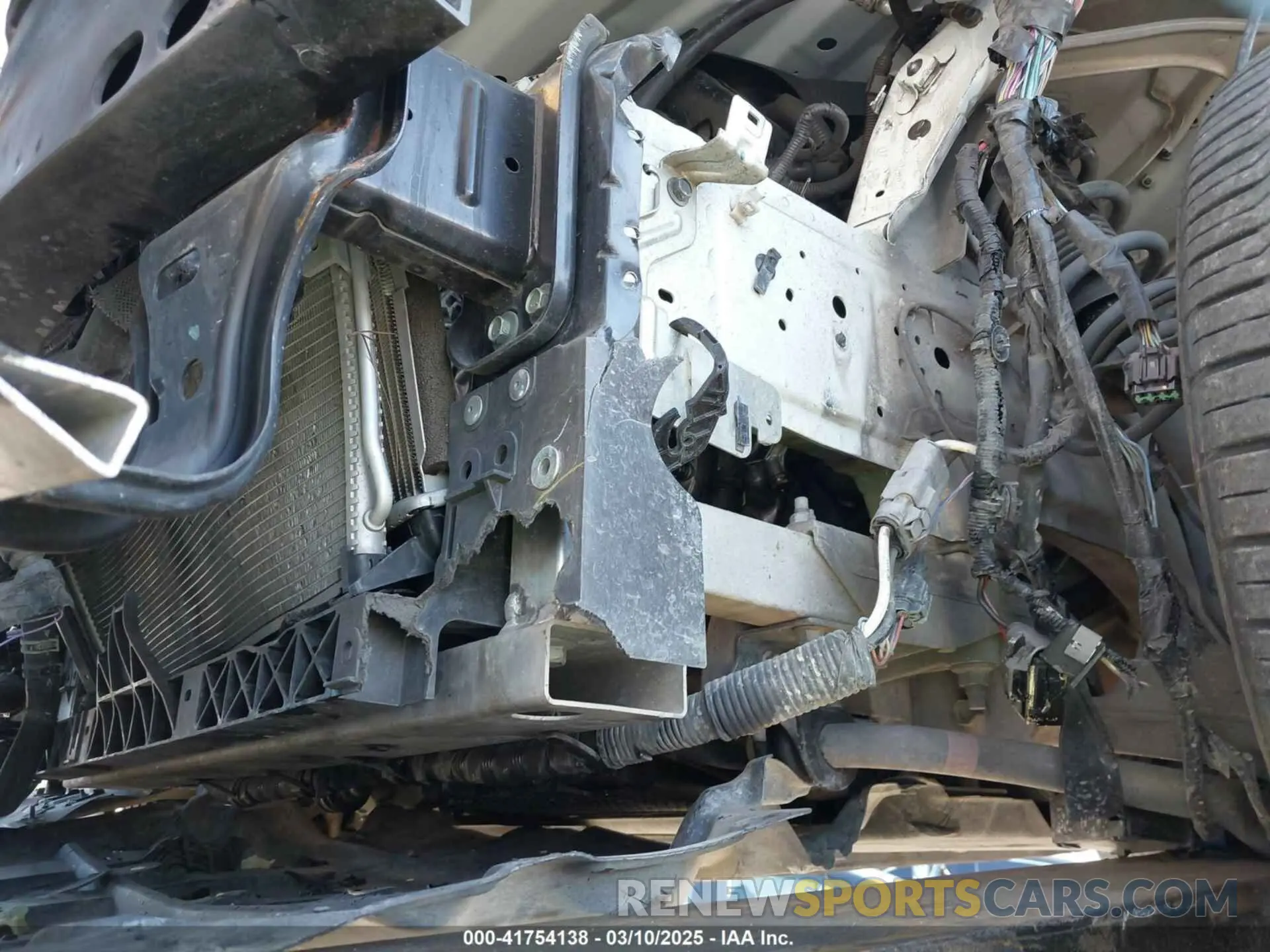 18 Photograph of a damaged car JN1EV7AP0LM207094 INFINITI Q50 2020