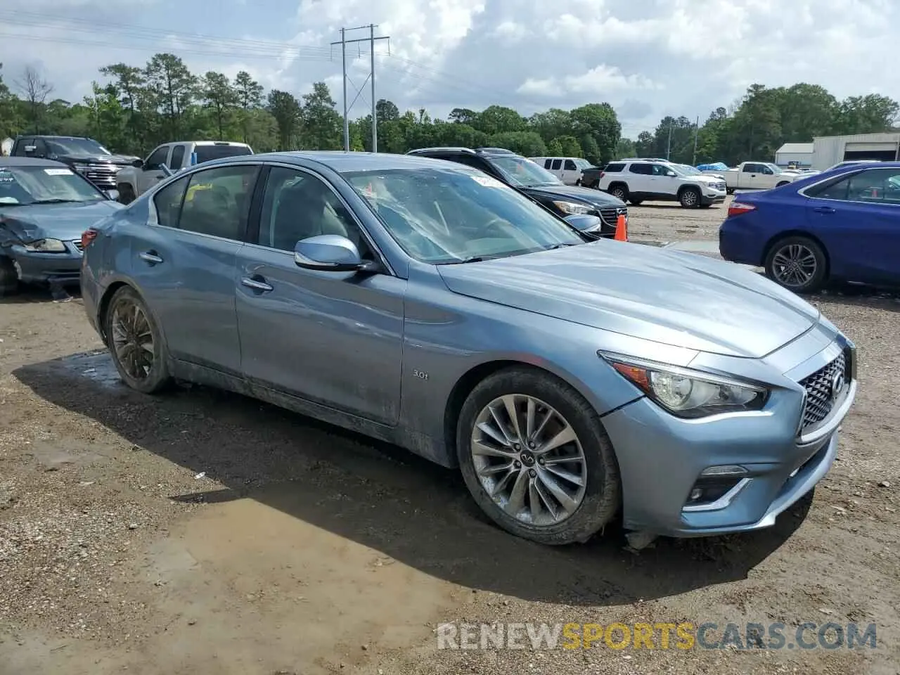 4 Photograph of a damaged car JN1EV7AP0LM207550 INFINITI Q50 2020