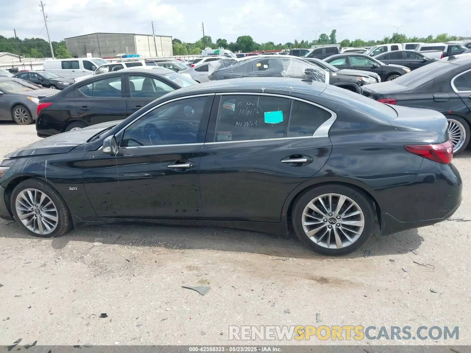 14 Photograph of a damaged car JN1EV7AP1LM201269 INFINITI Q50 2020