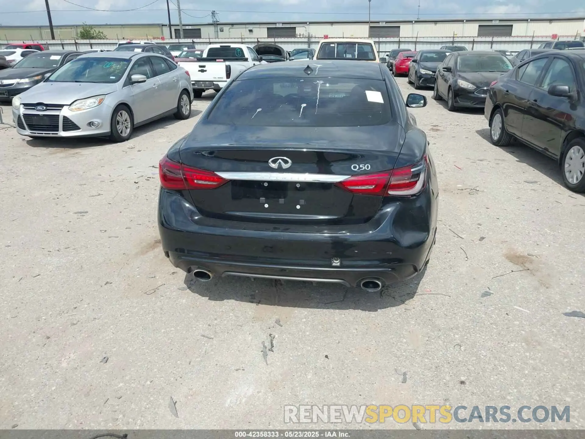 16 Photograph of a damaged car JN1EV7AP1LM201269 INFINITI Q50 2020