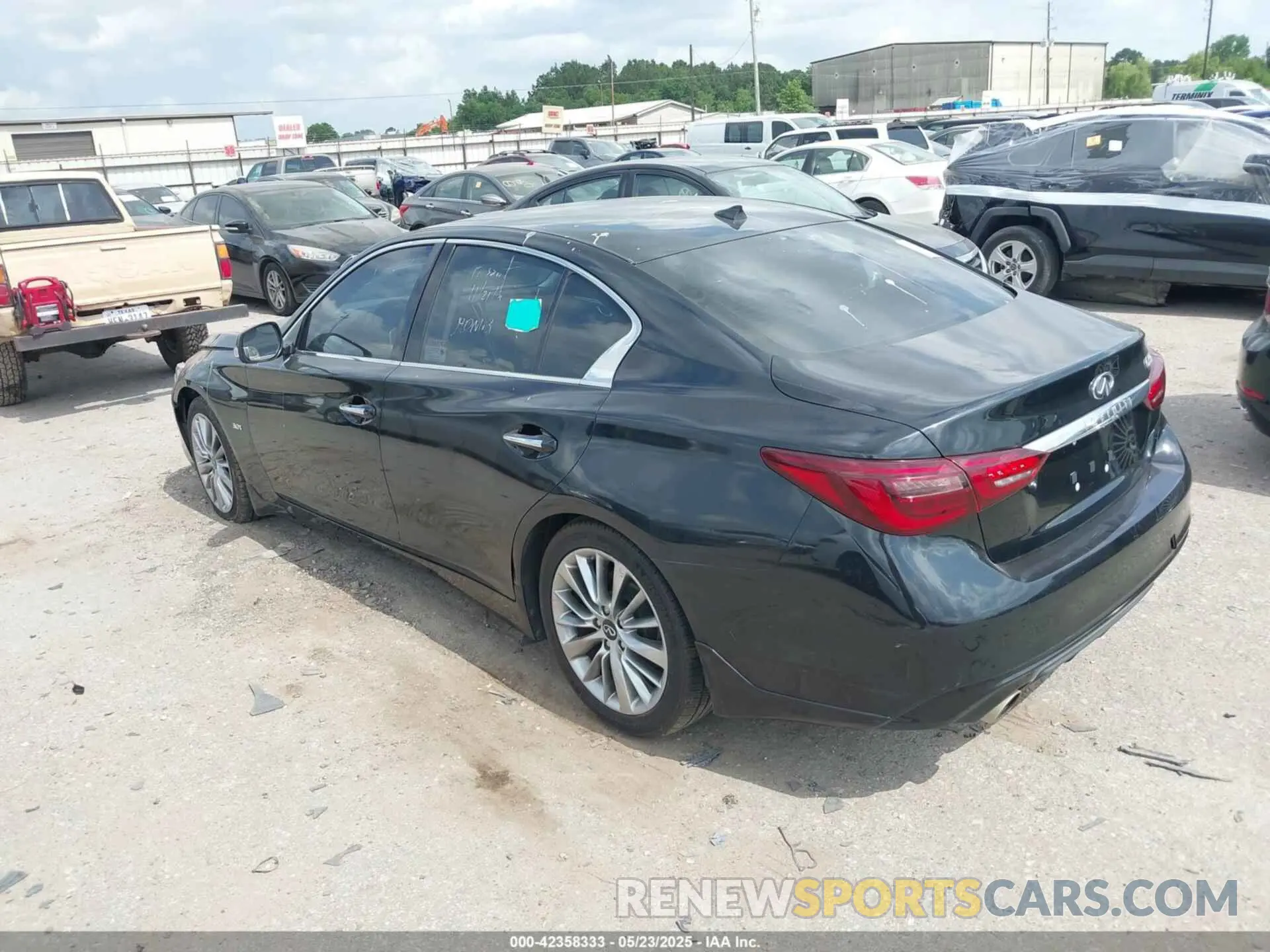 3 Photograph of a damaged car JN1EV7AP1LM201269 INFINITI Q50 2020