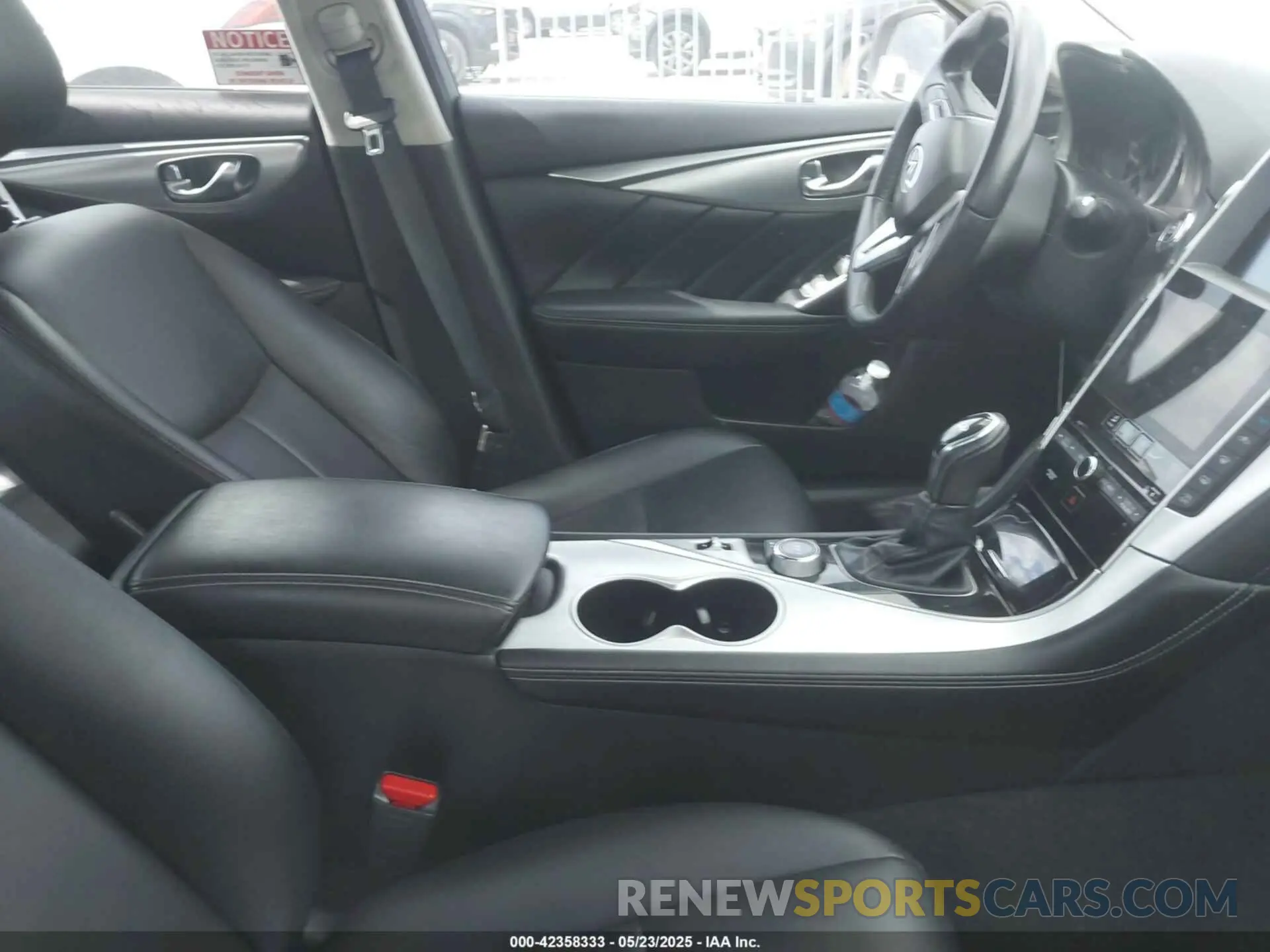 5 Photograph of a damaged car JN1EV7AP1LM201269 INFINITI Q50 2020