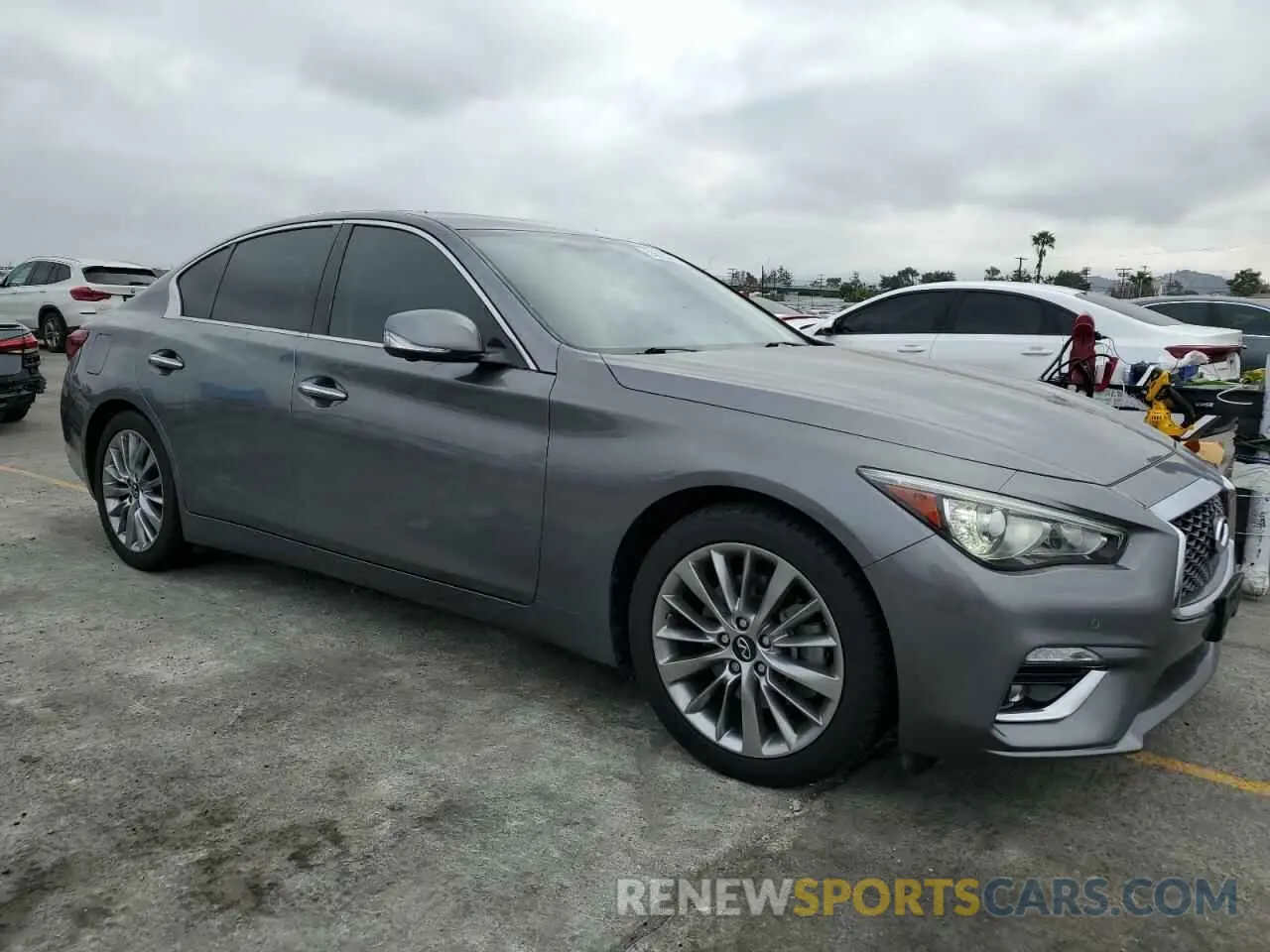 4 Photograph of a damaged car JN1EV7AP1LM202681 INFINITI Q50 2020