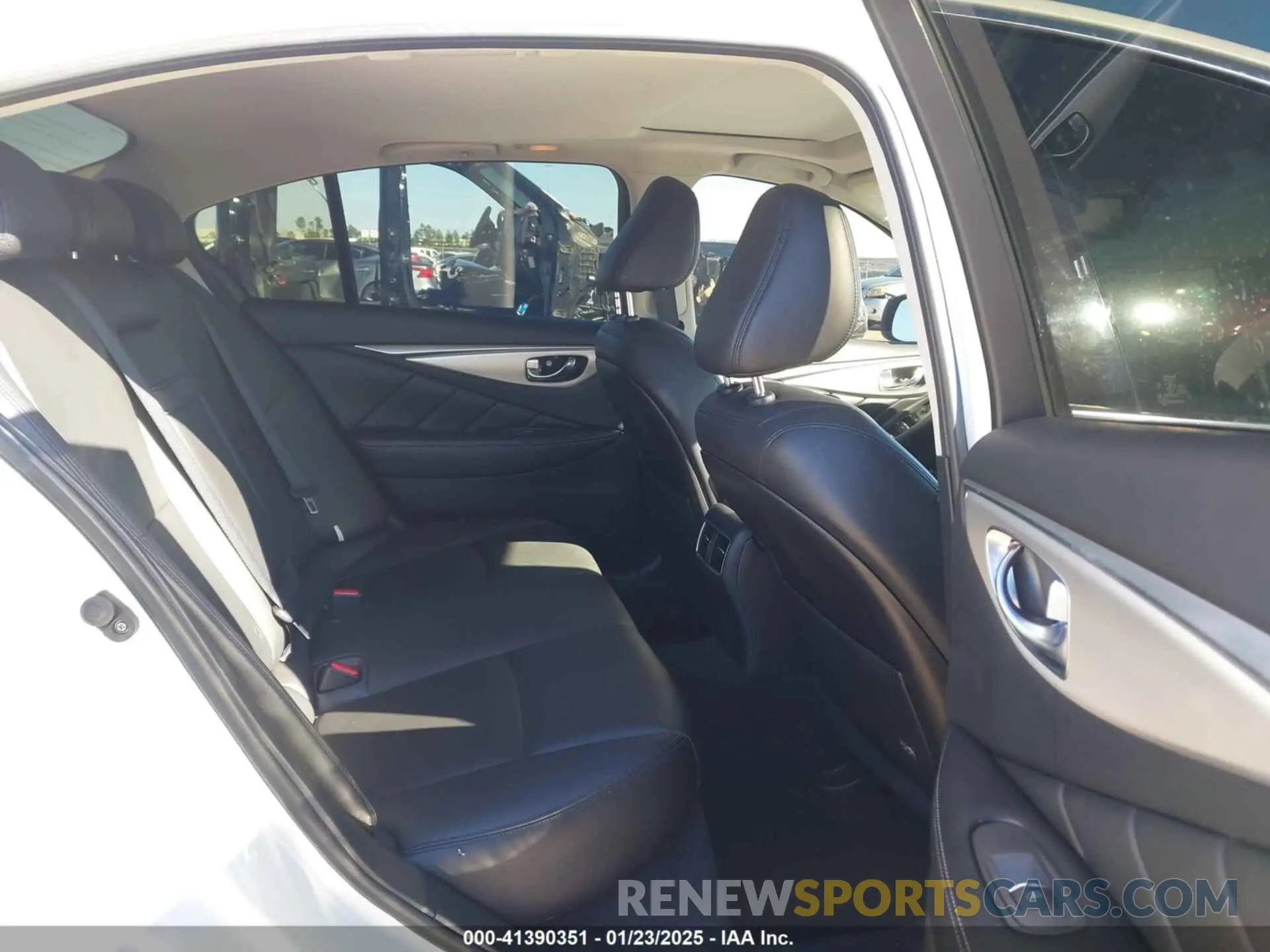 8 Photograph of a damaged car JN1EV7AP1LM205306 INFINITI Q50 2020