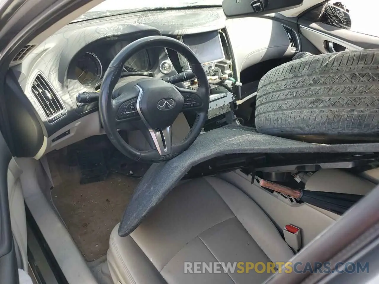 8 Photograph of a damaged car JN1EV7AP1LM208819 INFINITI Q50 2020