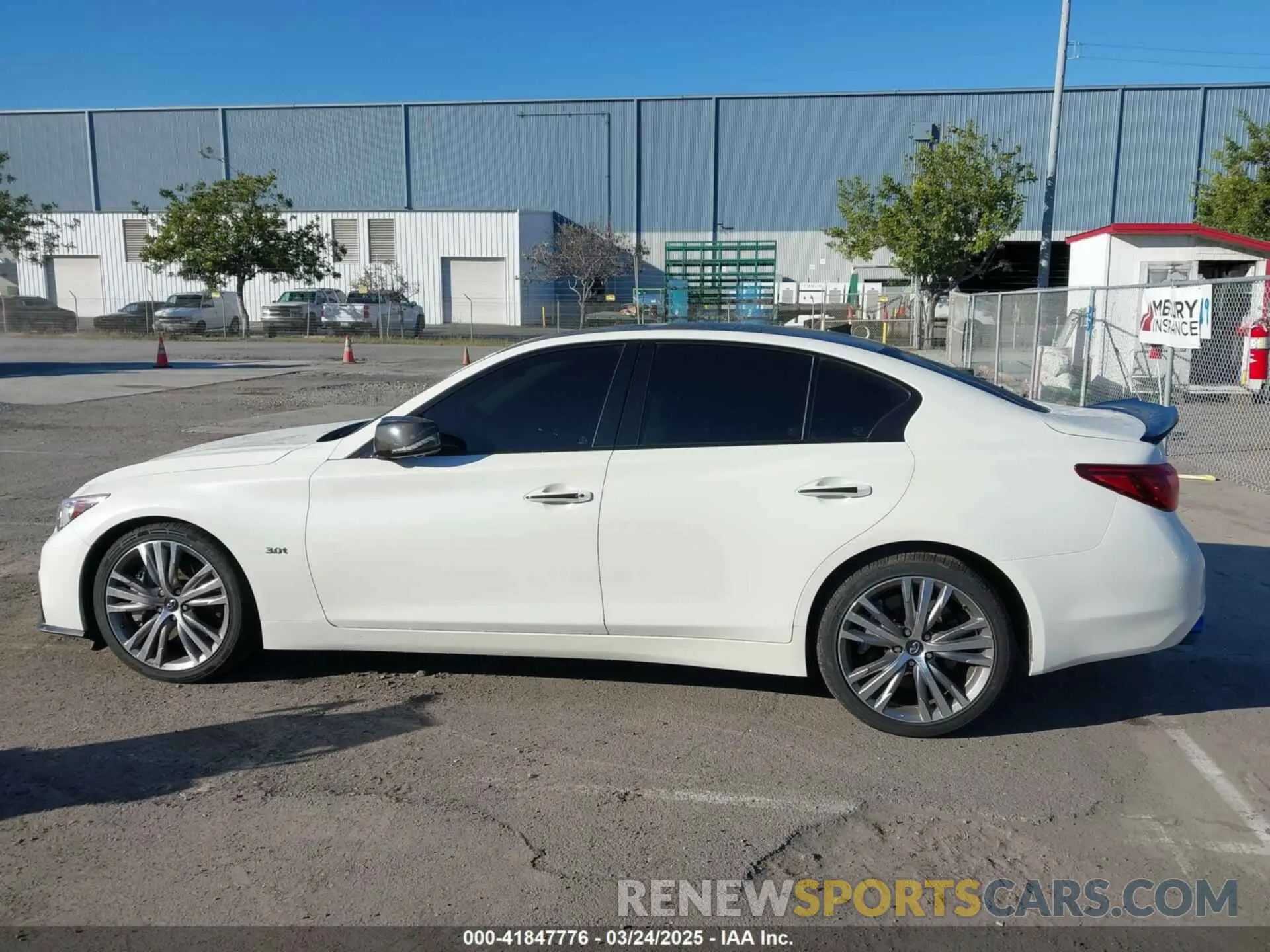 13 Photograph of a damaged car JN1EV7AP2LM200941 INFINITI Q50 2020