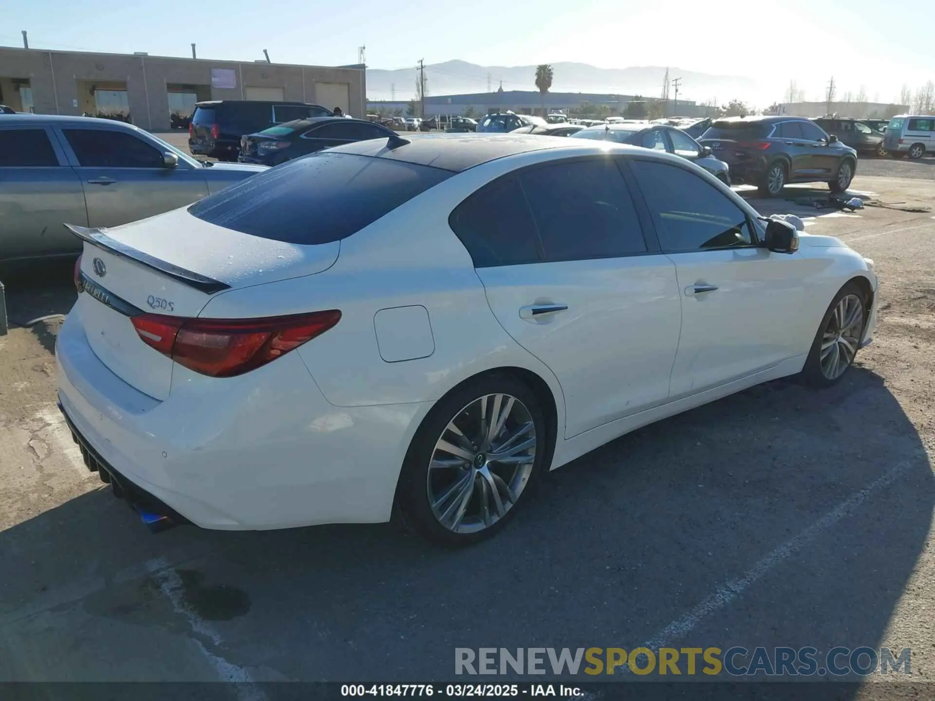 4 Photograph of a damaged car JN1EV7AP2LM200941 INFINITI Q50 2020
